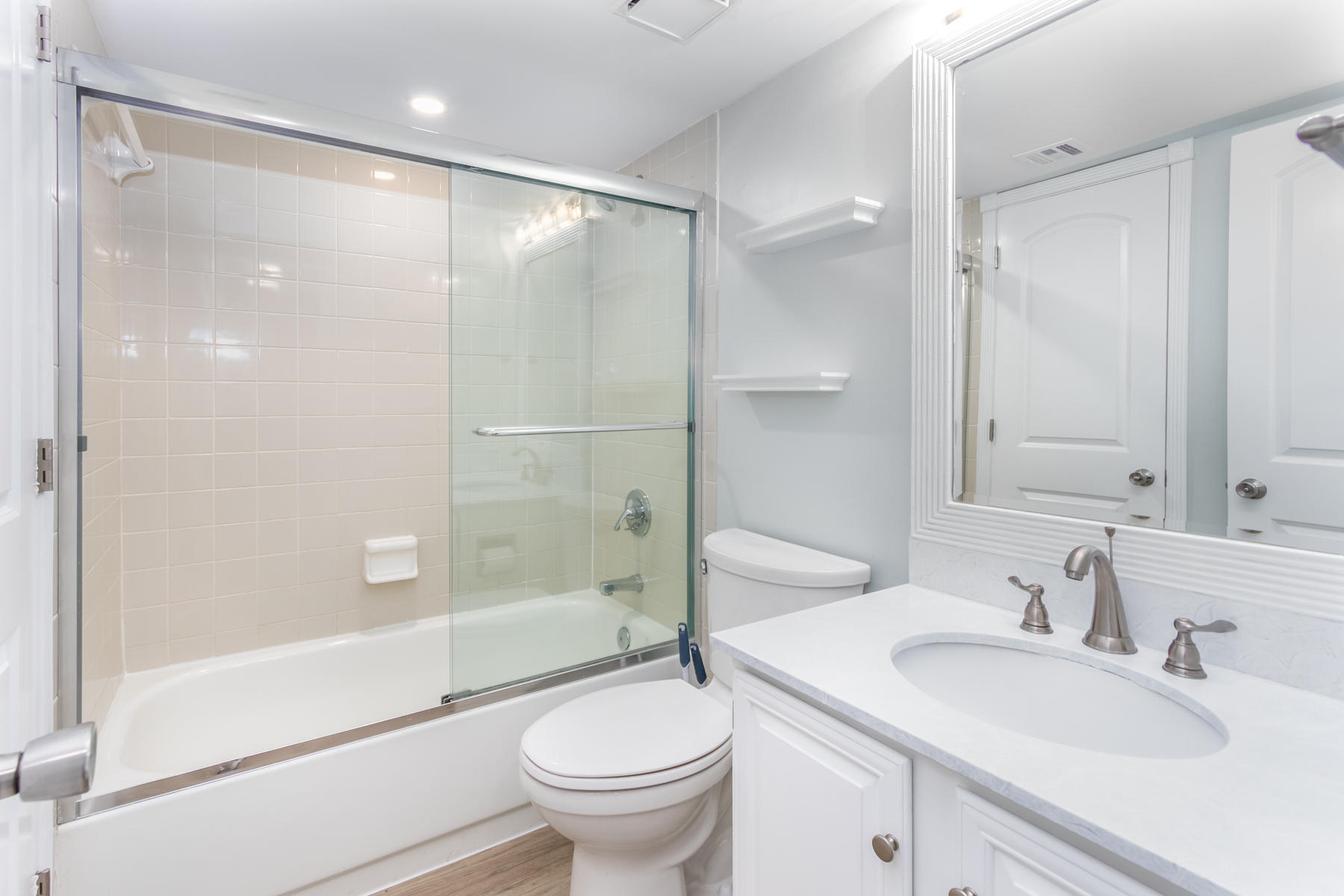 MAINSAIL CONDO PH 2 - Residential