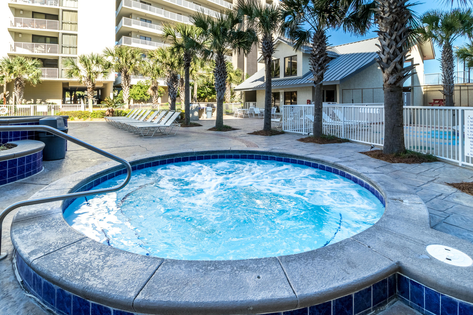MAINSAIL CONDO PH 2 - Residential