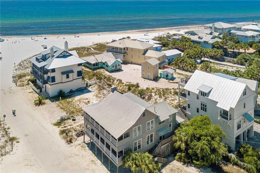 GRAYTON BEACH - Residential