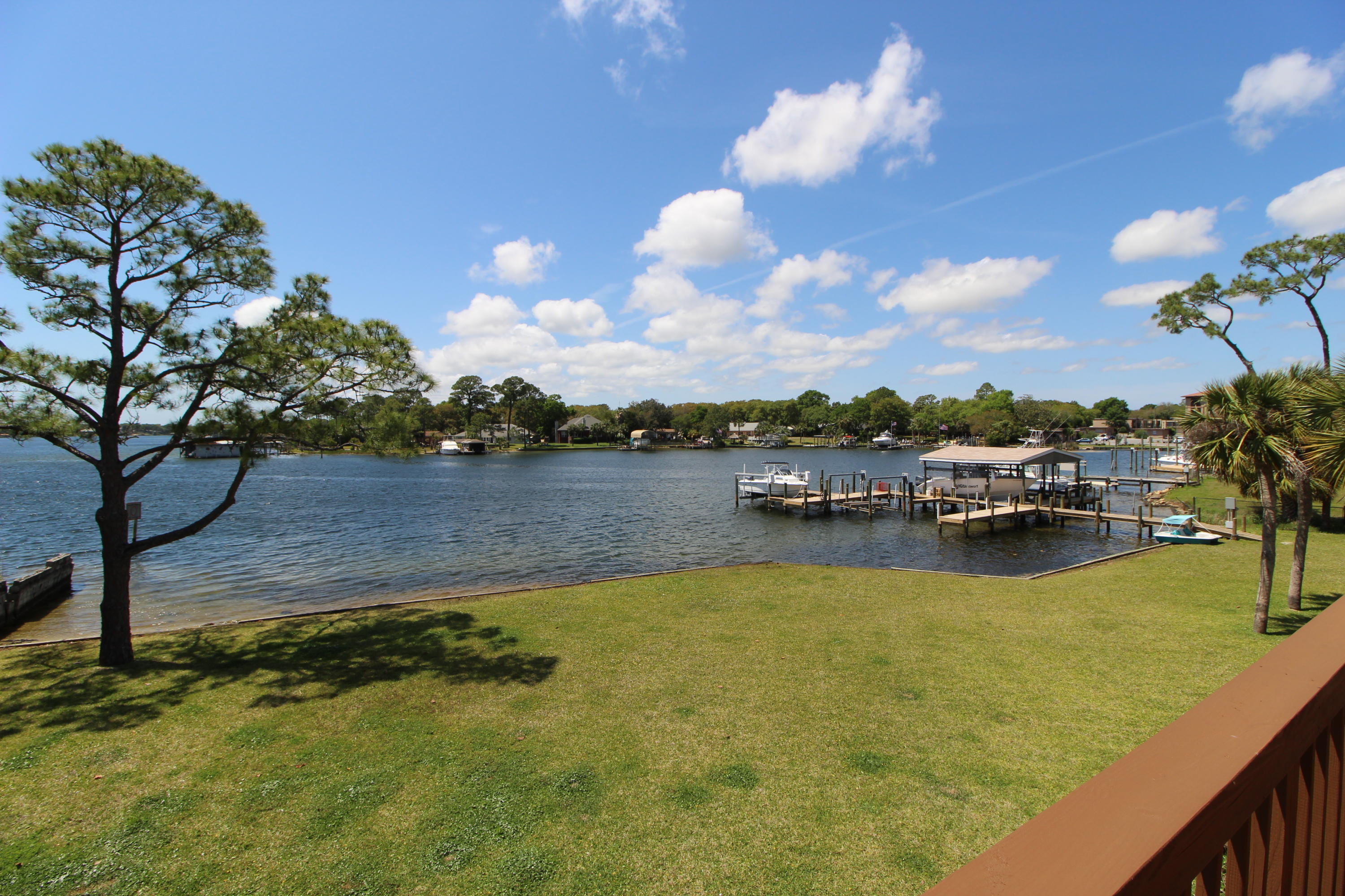 BELLA VISTA - Residential