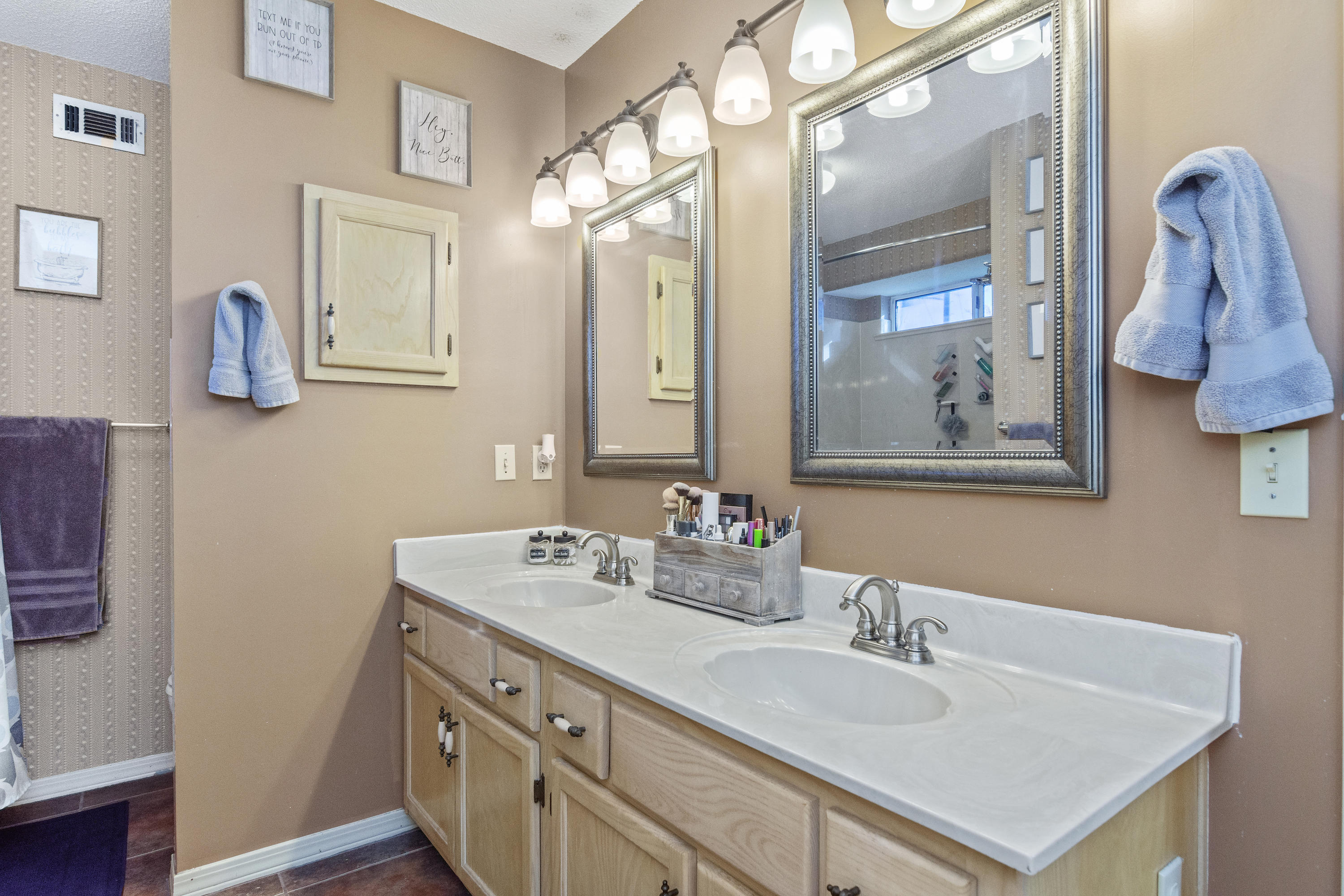 TANGLEWOOD S/D 2ND ADDN - Residential