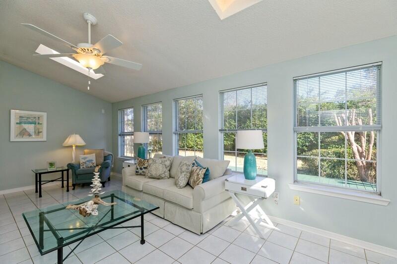PARKWOOD PLACE AT BLUEWATER BAY - Residential