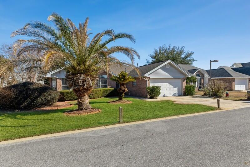 PARKWOOD PLACE AT BLUEWATER BAY - Residential