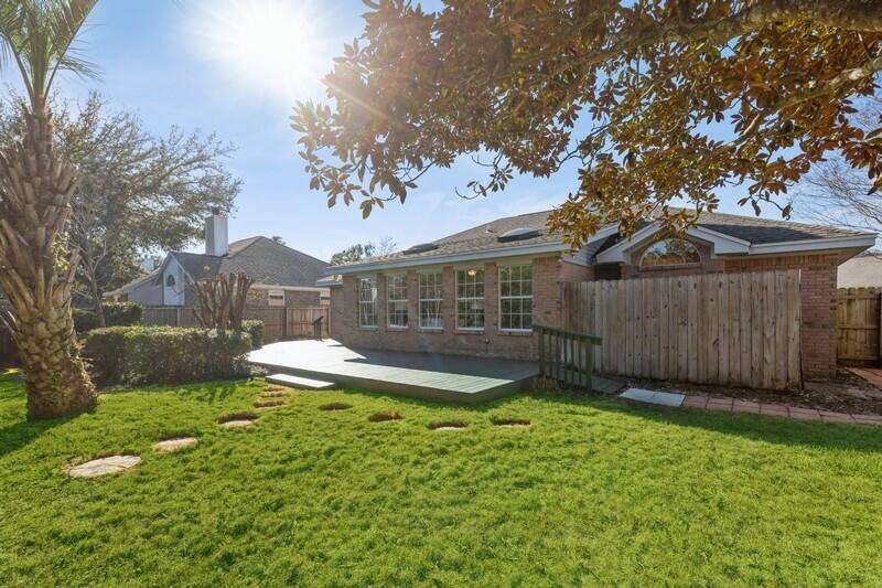 PARKWOOD PLACE AT BLUEWATER BAY - Residential