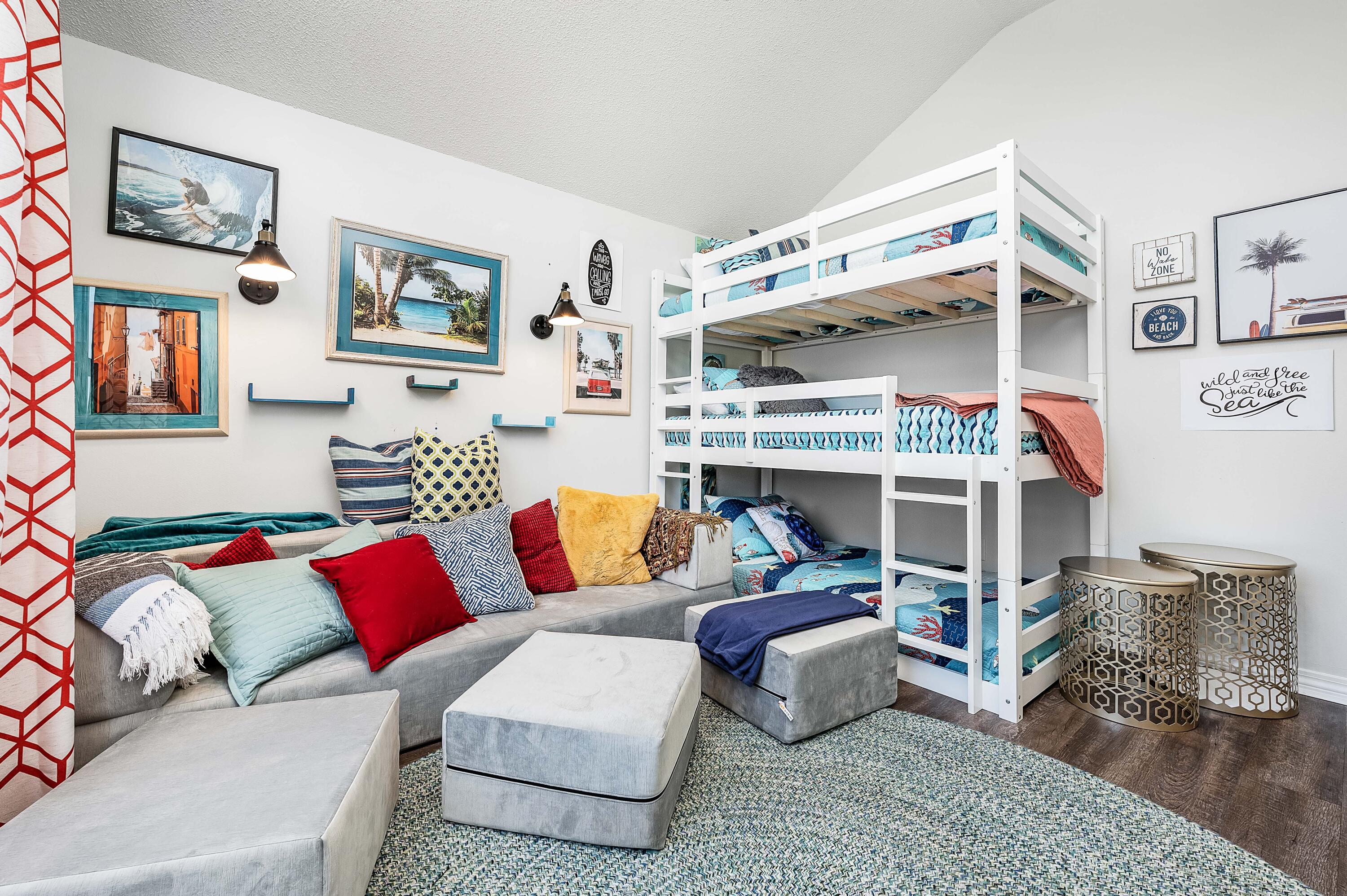 AVALON BEACH ESTATES - Residential