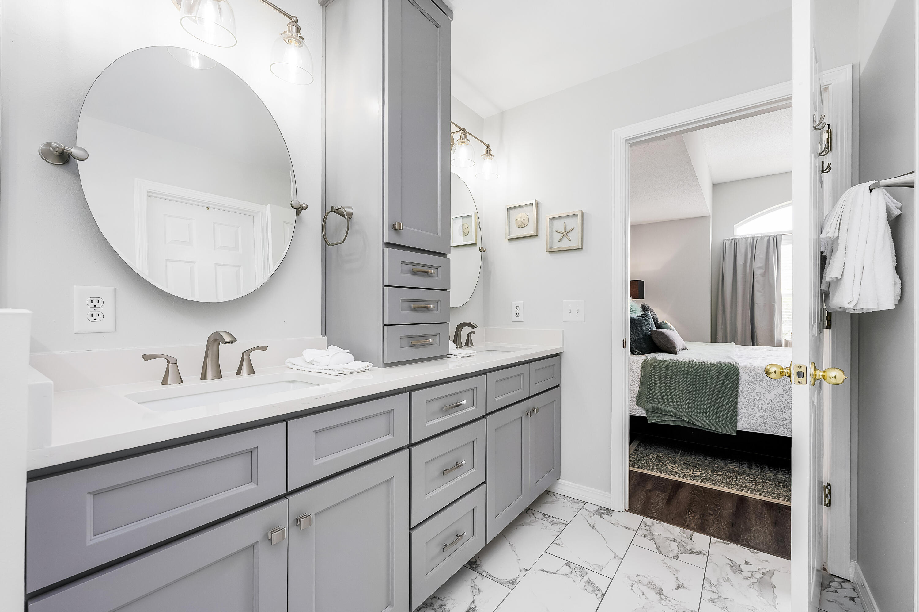 AVALON BEACH ESTATES - Residential