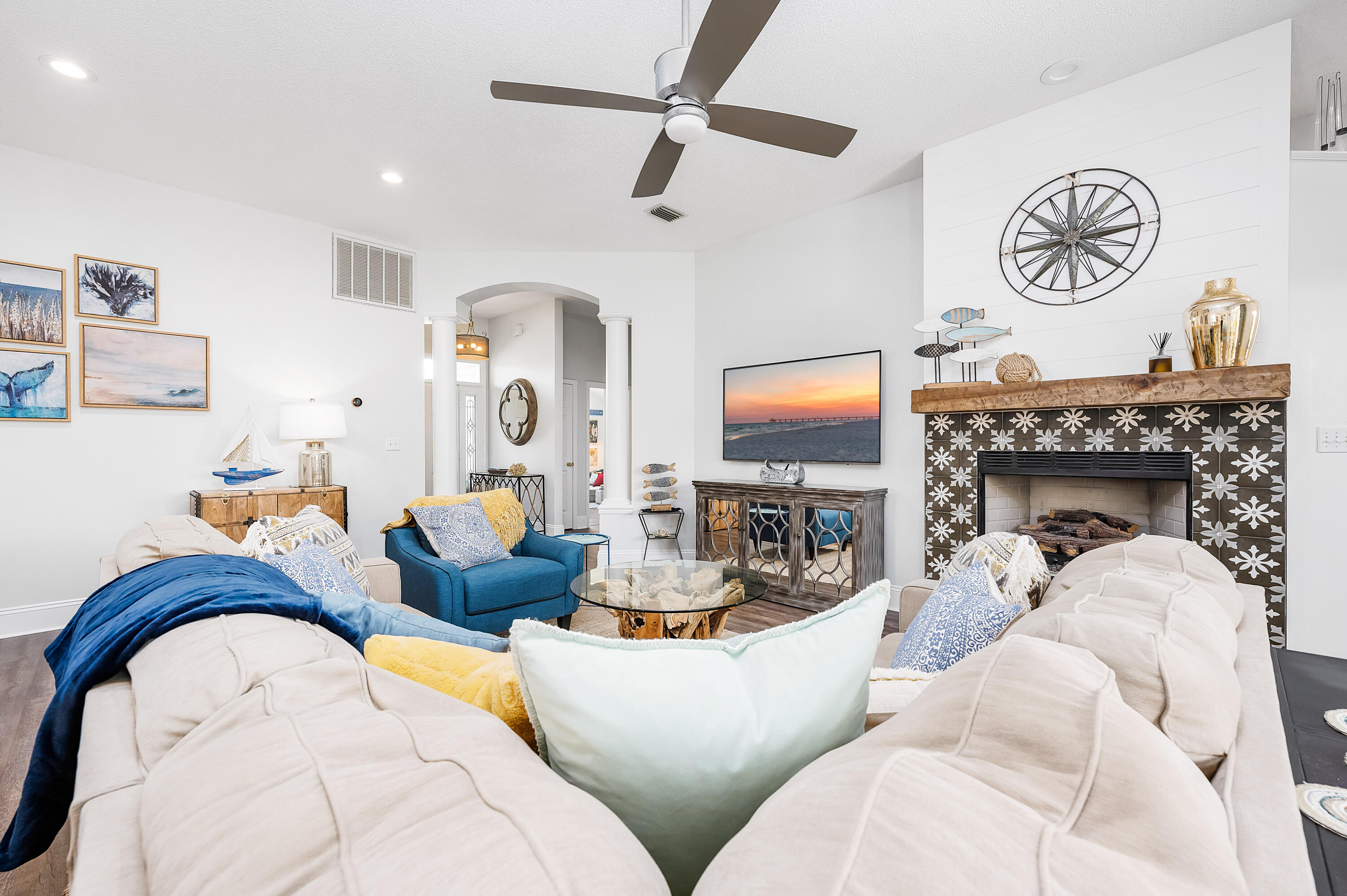 AVALON BEACH ESTATES - Residential