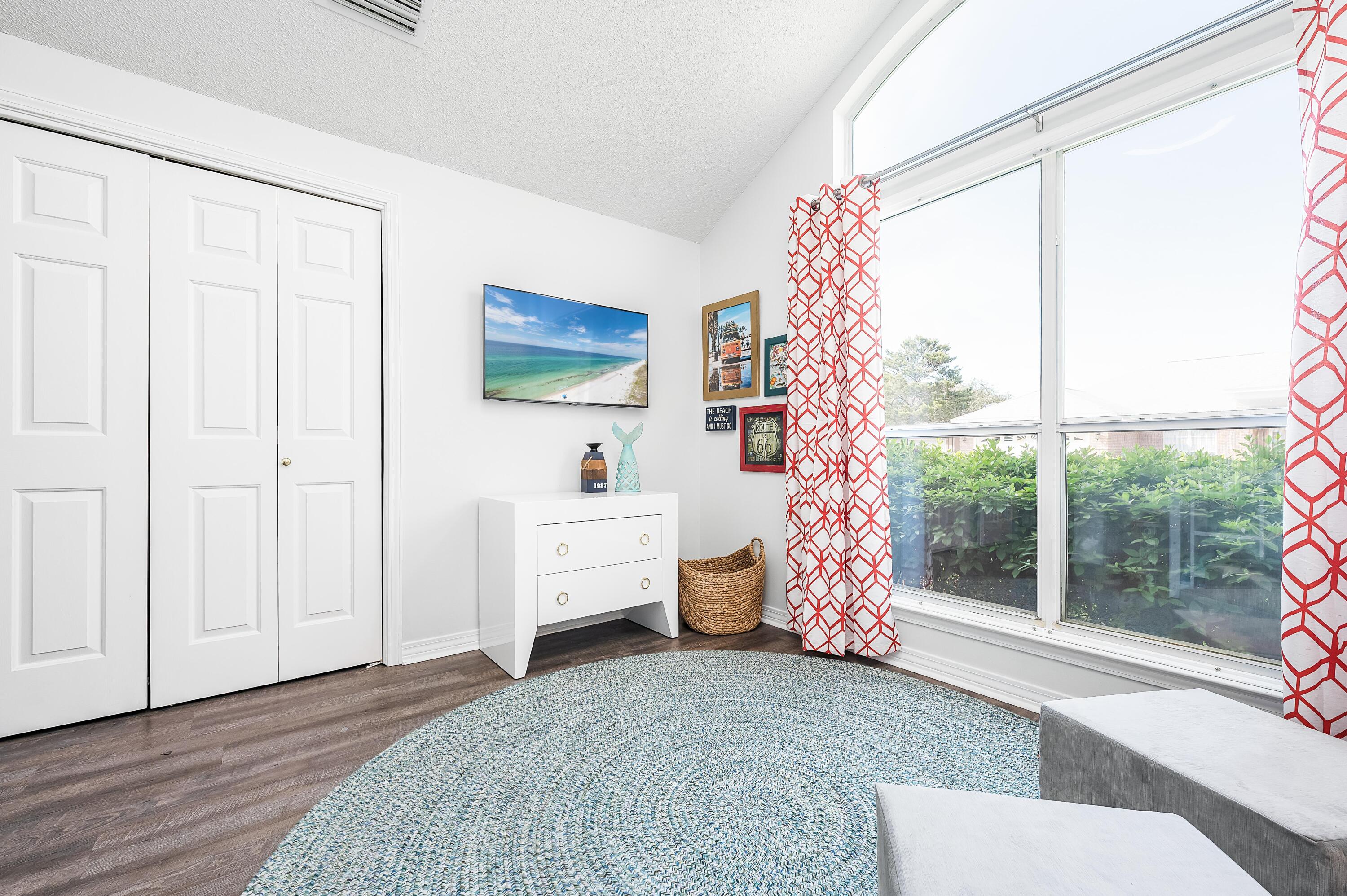 AVALON BEACH ESTATES - Residential