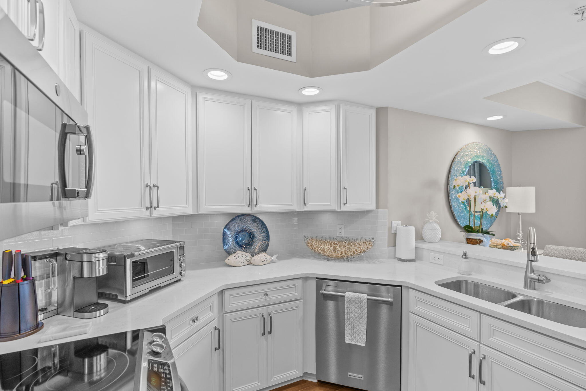 ONE BEACH CLUB DRIVE - Residential