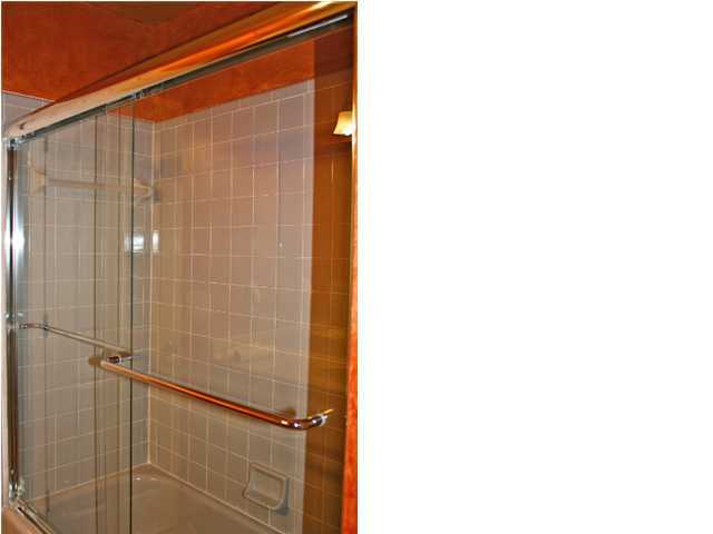 ROCKY BAYOU COUNTRY CLUB ESTATES 4 - Residential Lease