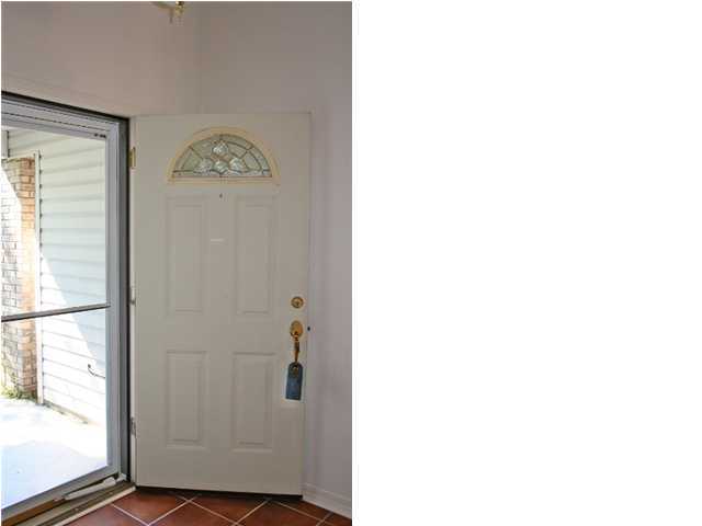 ROCKY BAYOU COUNTRY CLUB ESTATES 4 - Residential Lease