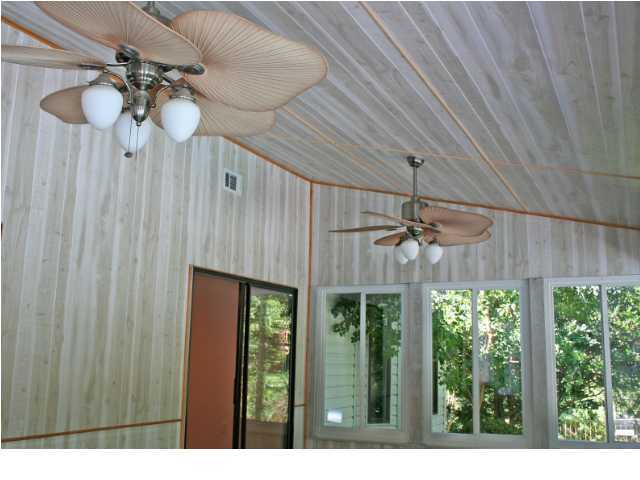 ROCKY BAYOU COUNTRY CLUB ESTATES 4 - Residential Lease