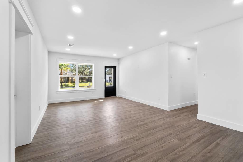 GARNIERS ADDS 1-7 - Residential