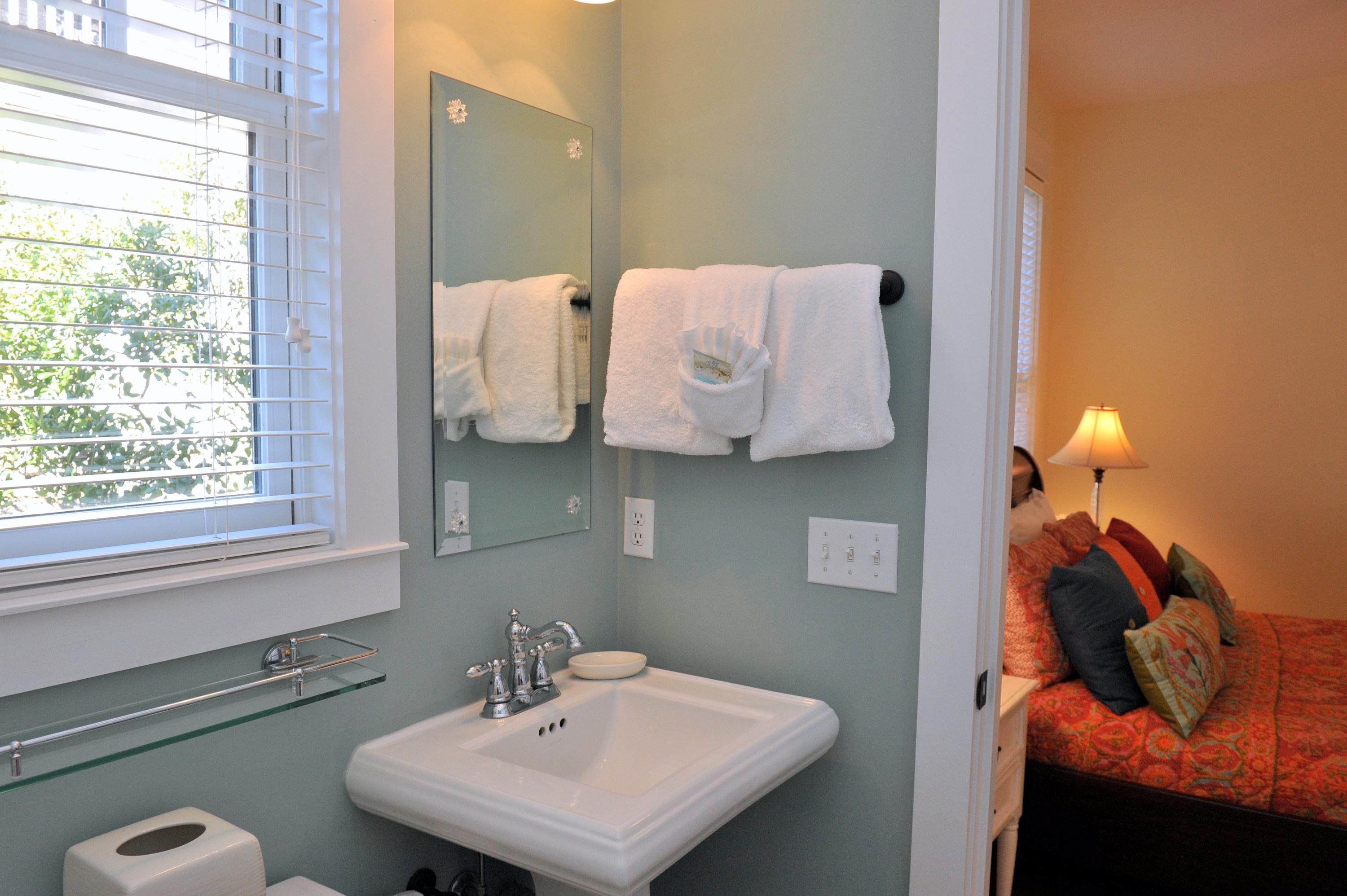 SUMMER'S EDGE - Residential