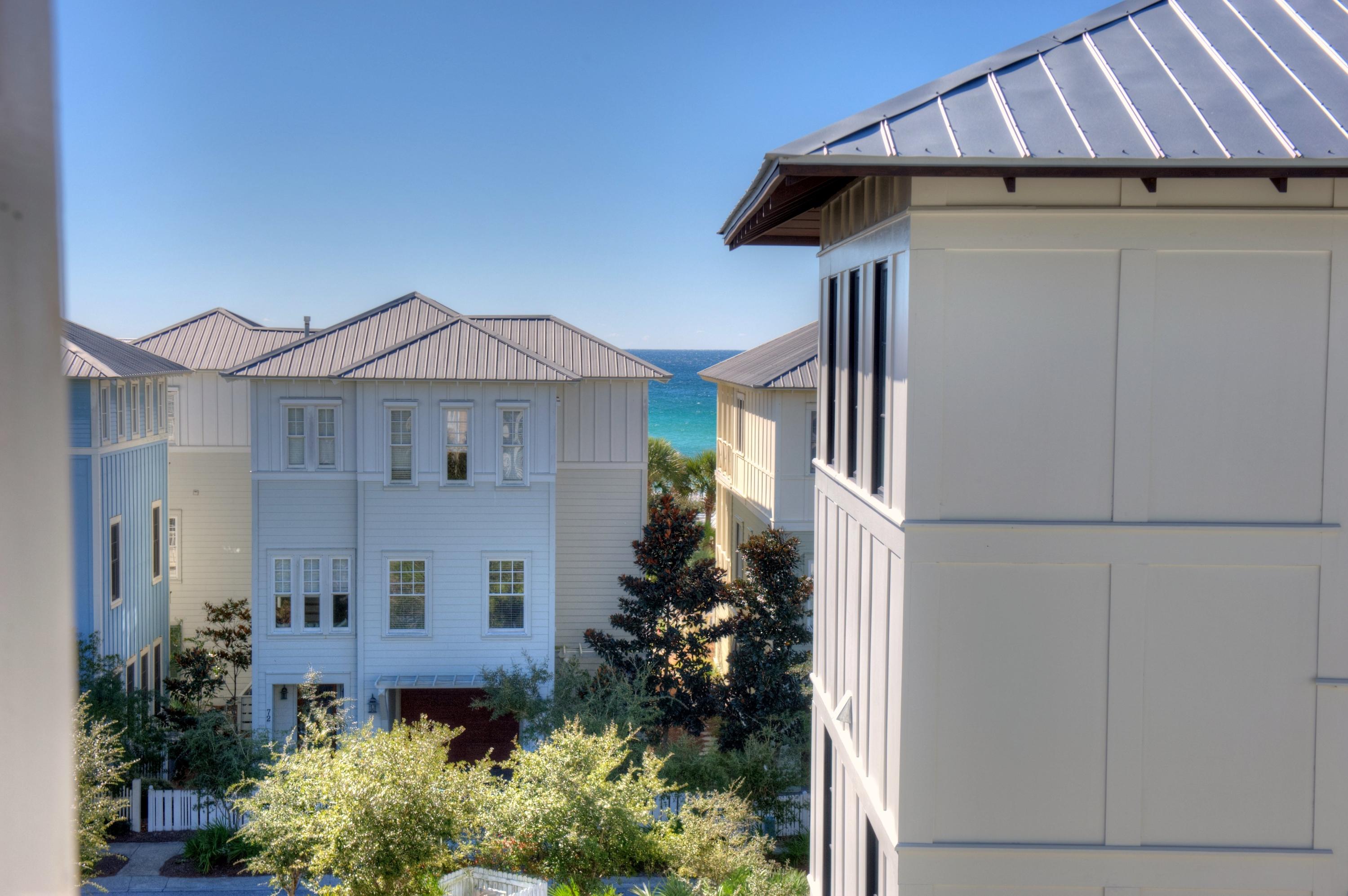 SUMMER'S EDGE - Residential