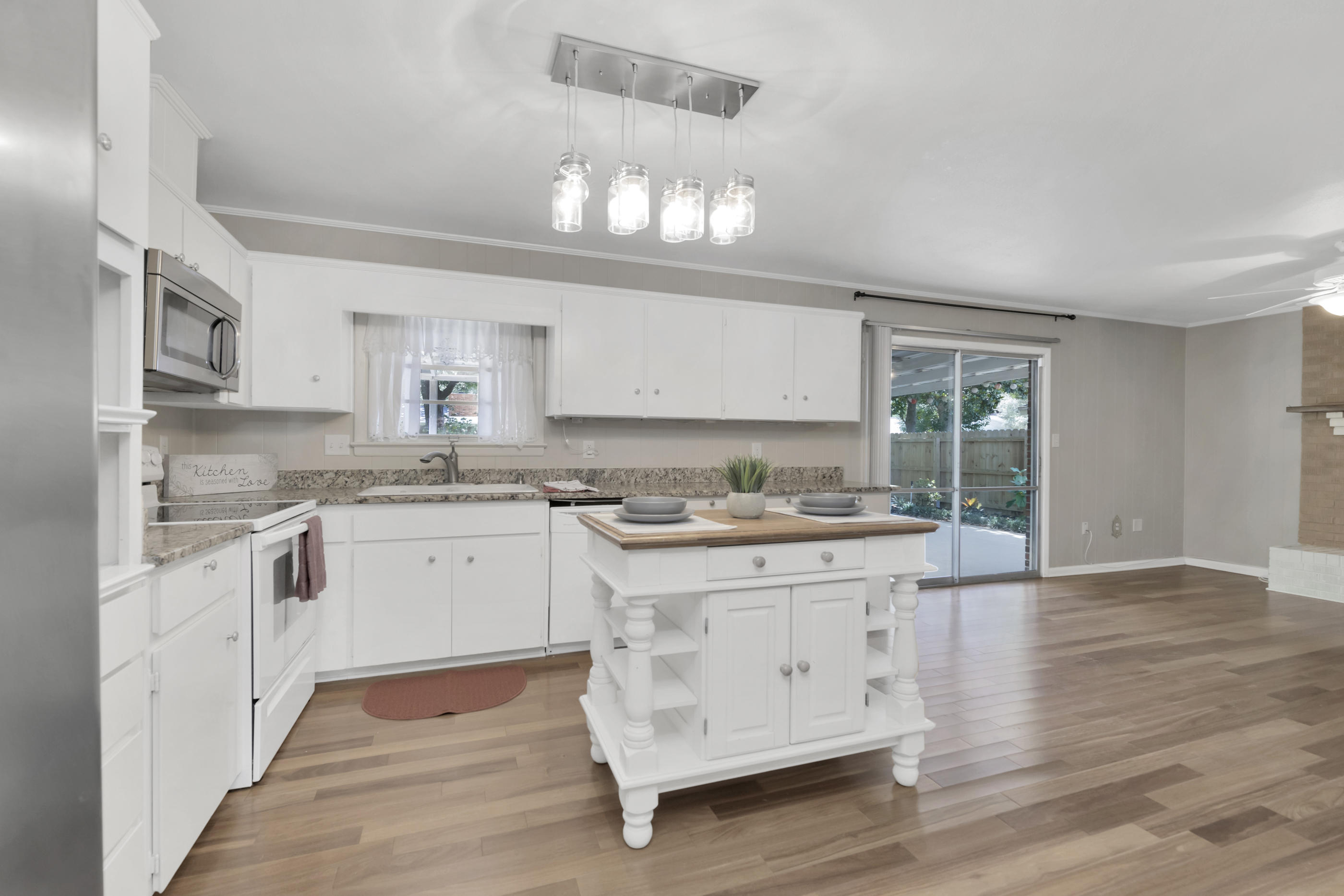 KENWOOD S/D 1ST ADDN - Residential