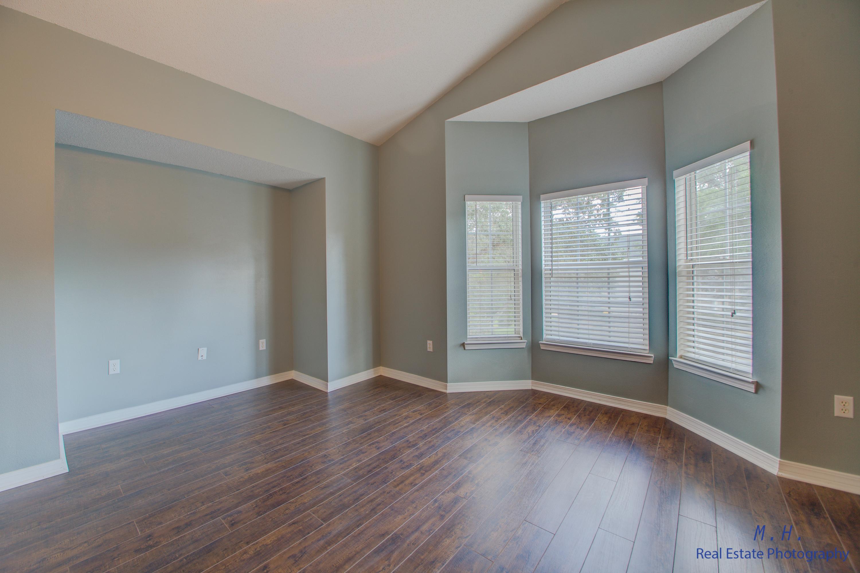 THE OAKS AT NICEVILLE PH II - Residential Lease