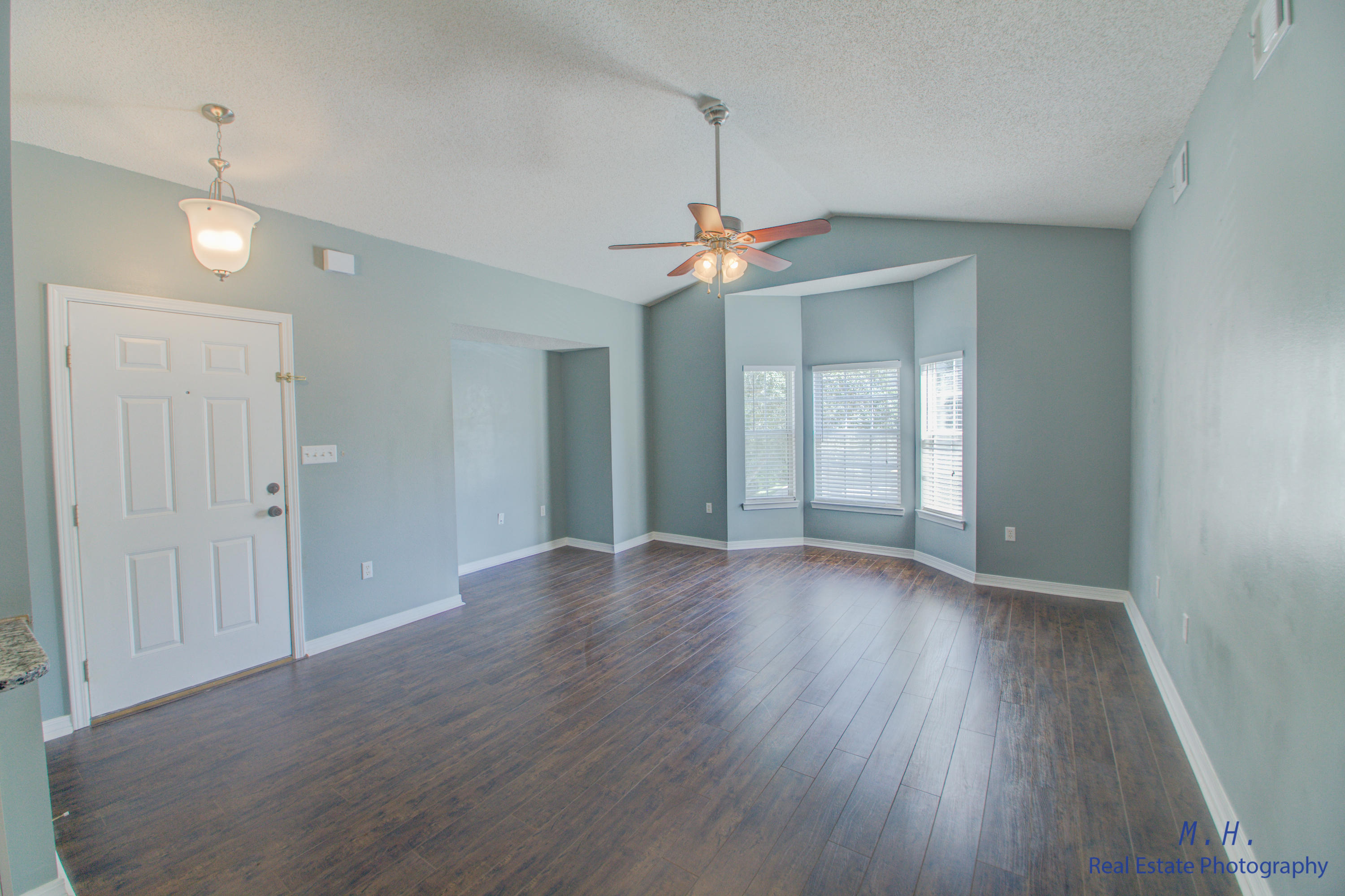 THE OAKS AT NICEVILLE PH II - Residential Lease