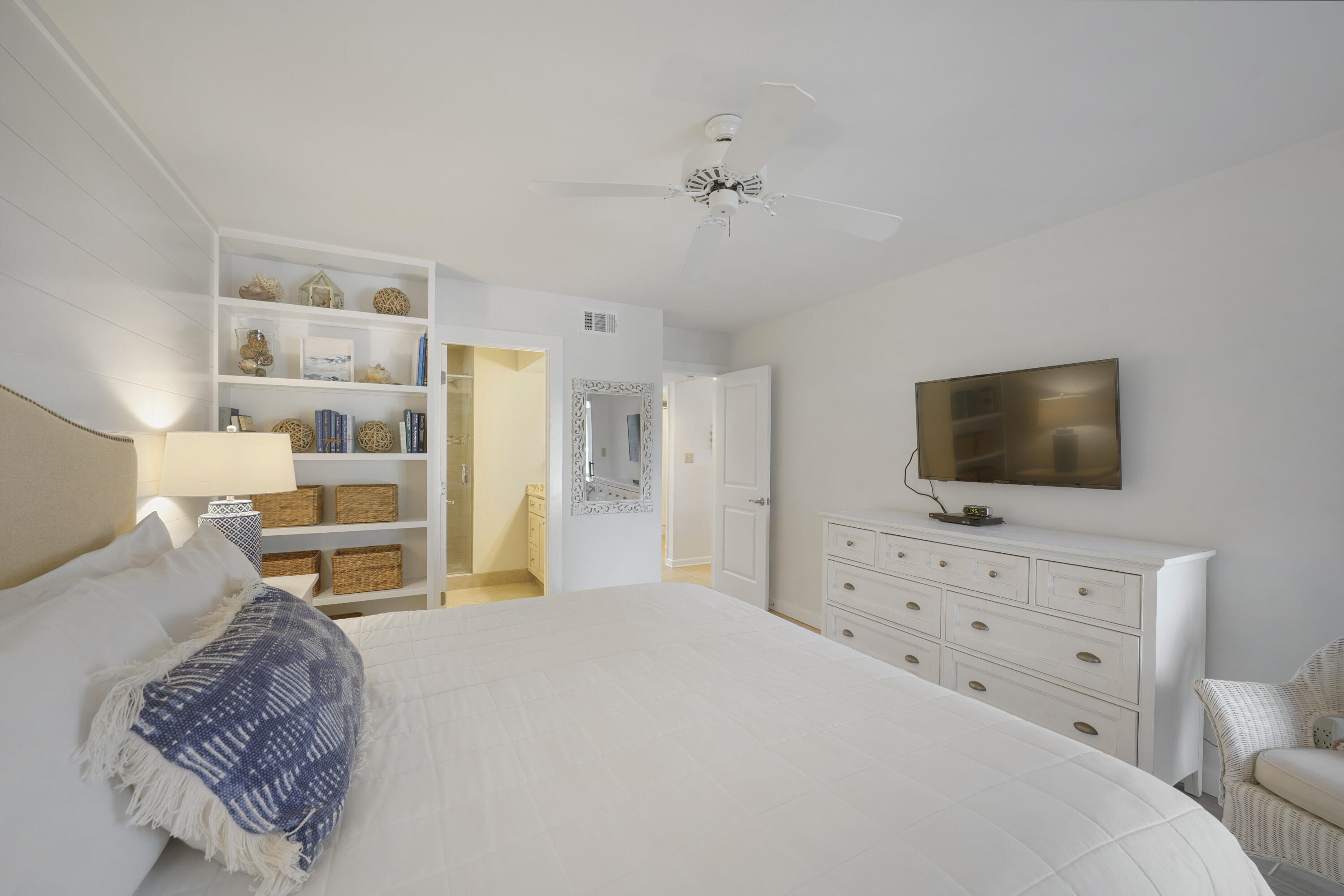 HIDDEN DUNES BEACH COTTAGES 2 - Residential