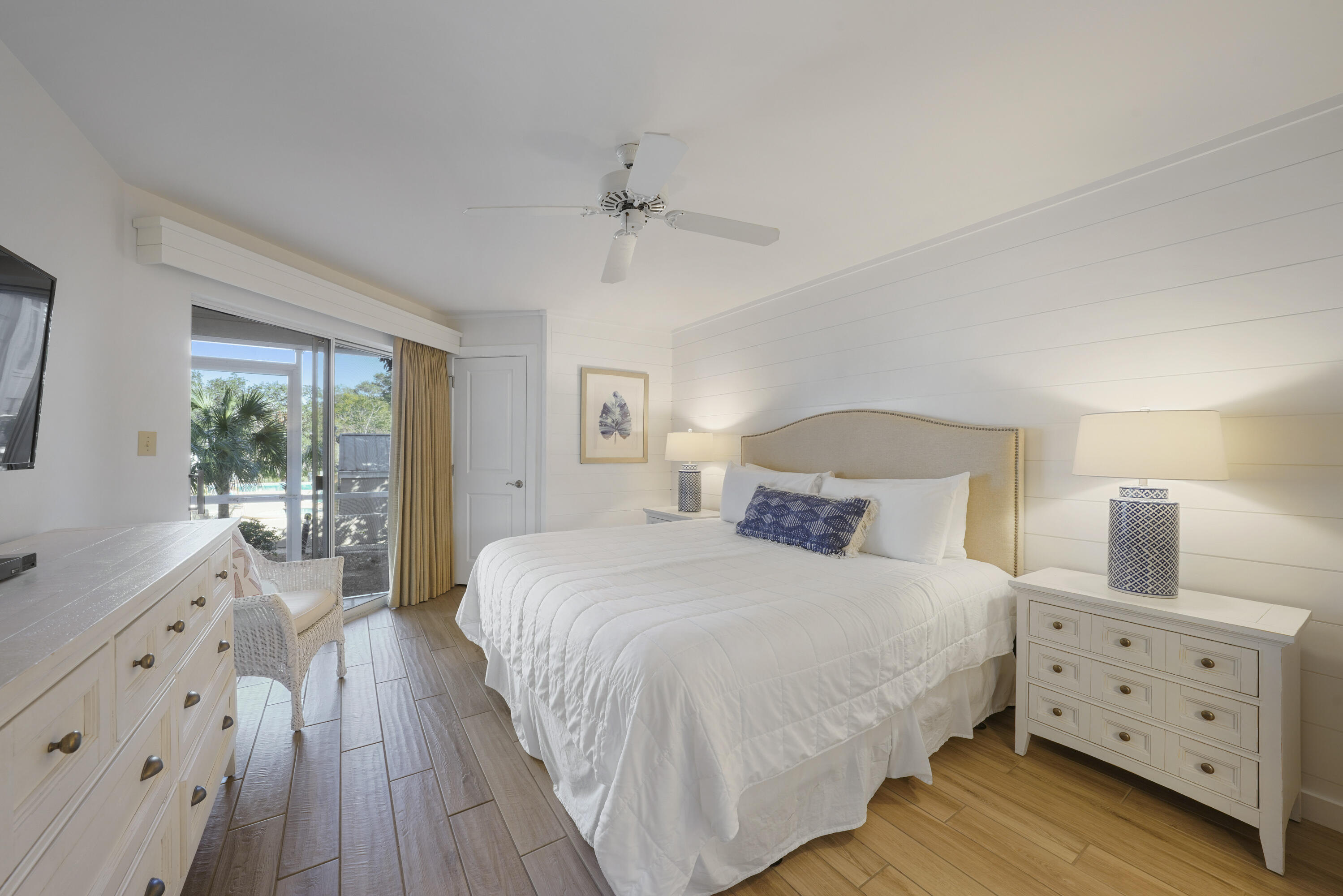 HIDDEN DUNES BEACH COTTAGES 2 - Residential