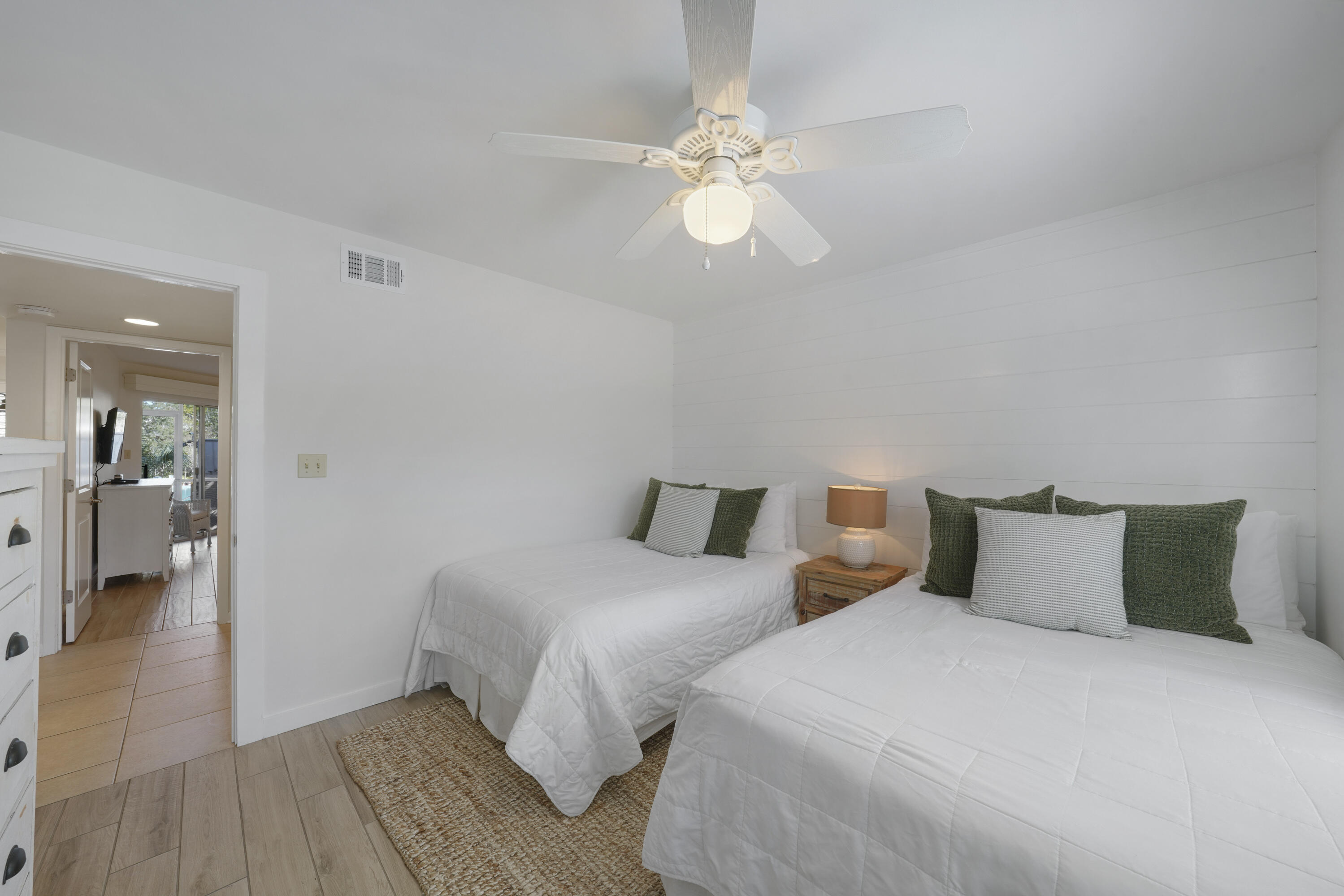 HIDDEN DUNES BEACH COTTAGES 2 - Residential