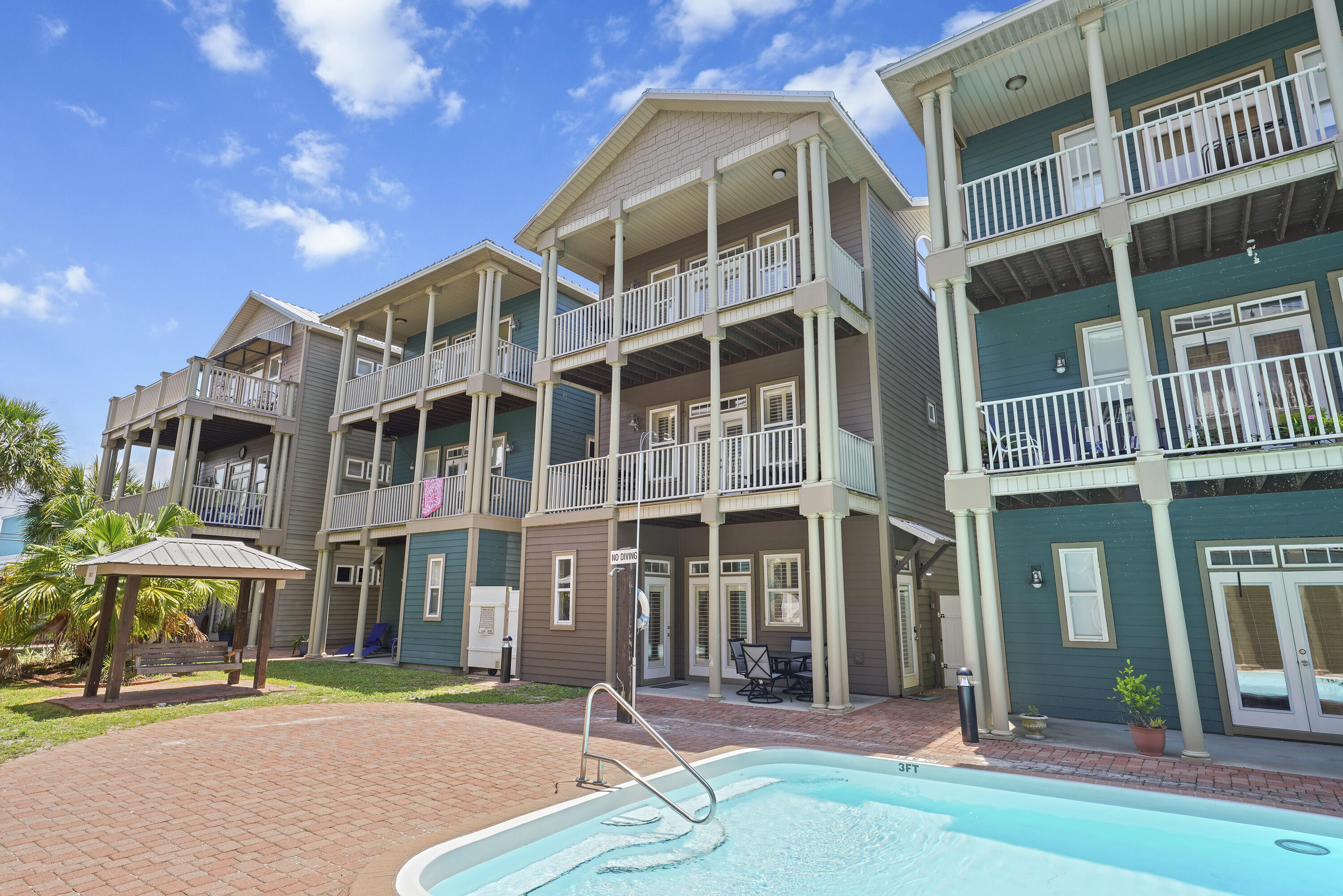 CRESCENT BEACH UNIT 1 - Residential