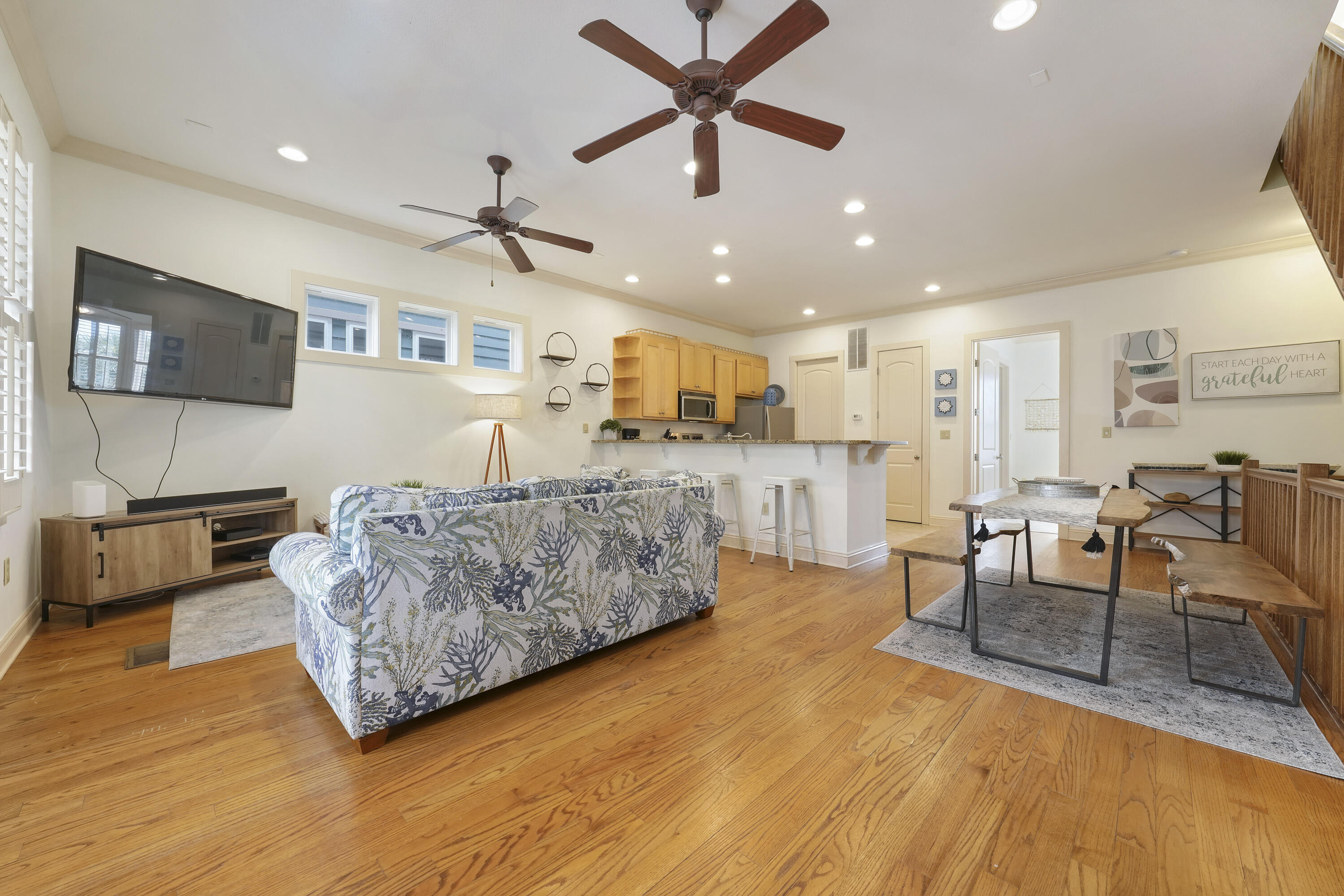 CRESCENT BEACH UNIT 1 - Residential