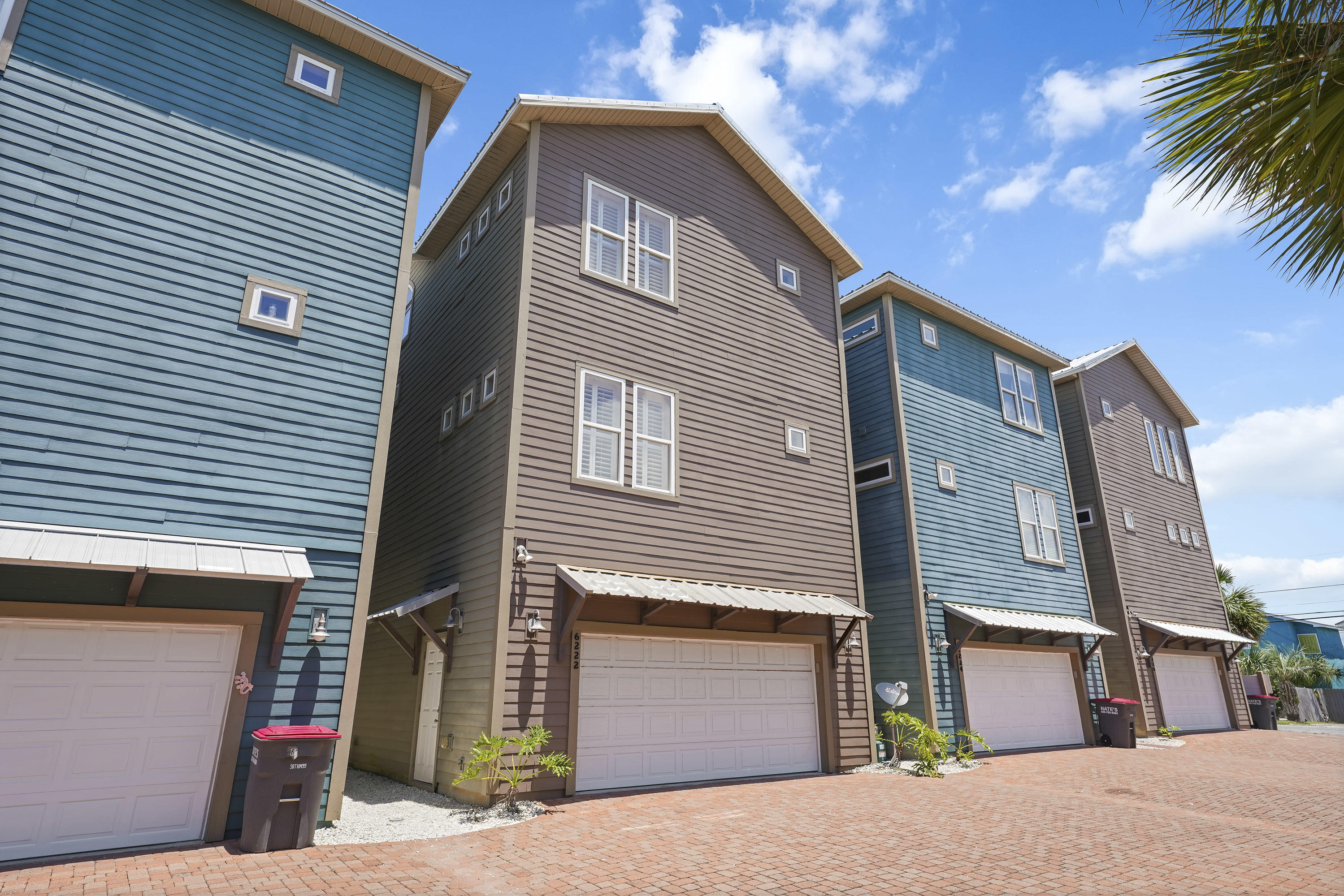 CRESCENT BEACH UNIT 1 - Residential