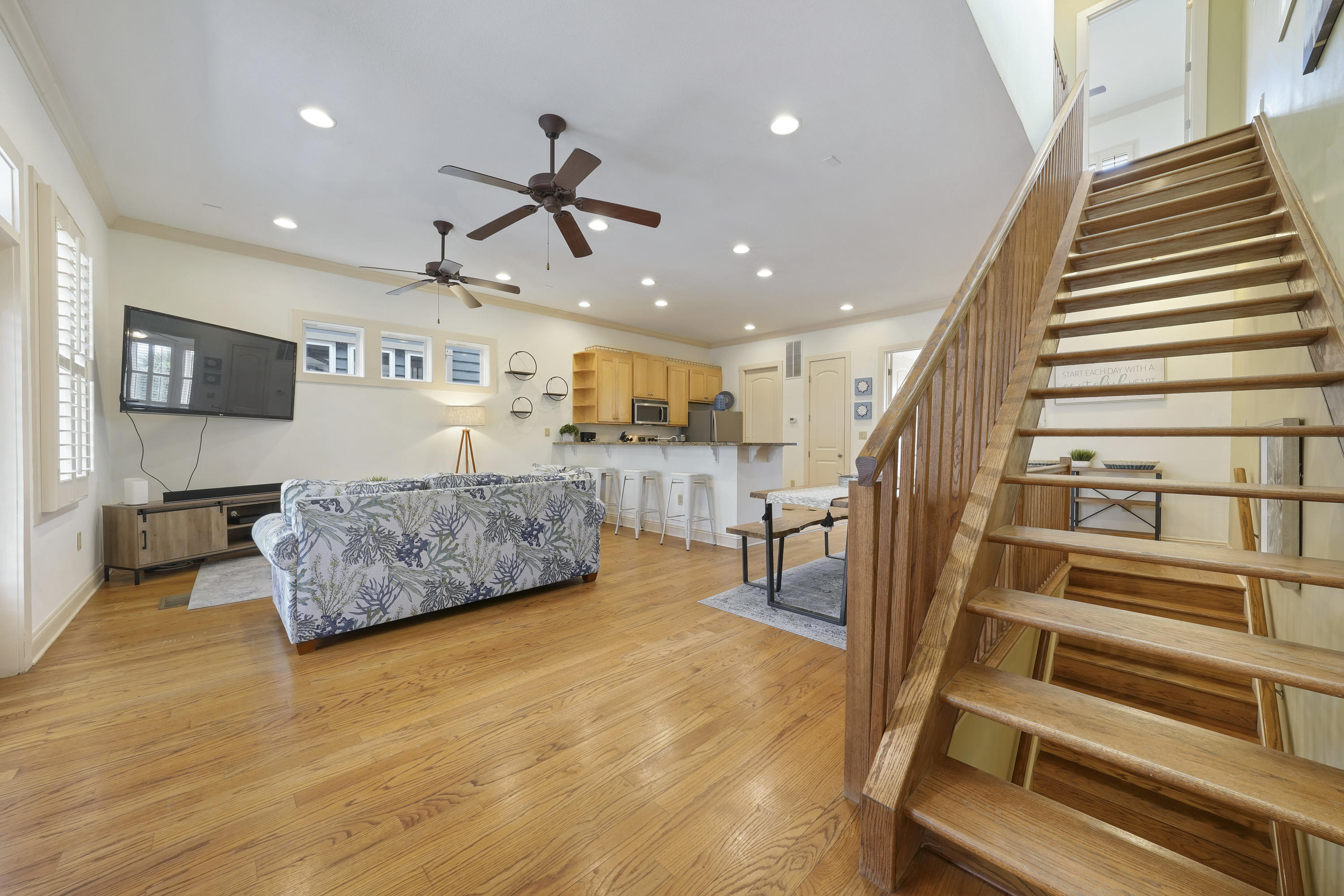 CRESCENT BEACH UNIT 1 - Residential