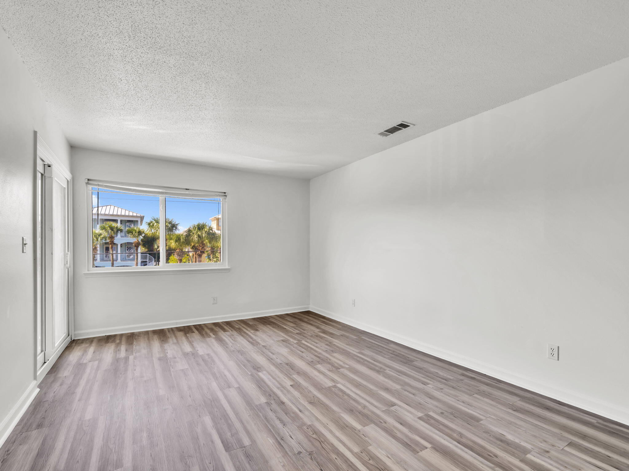 CANAL PLACE PH 2 - Residential Lease
