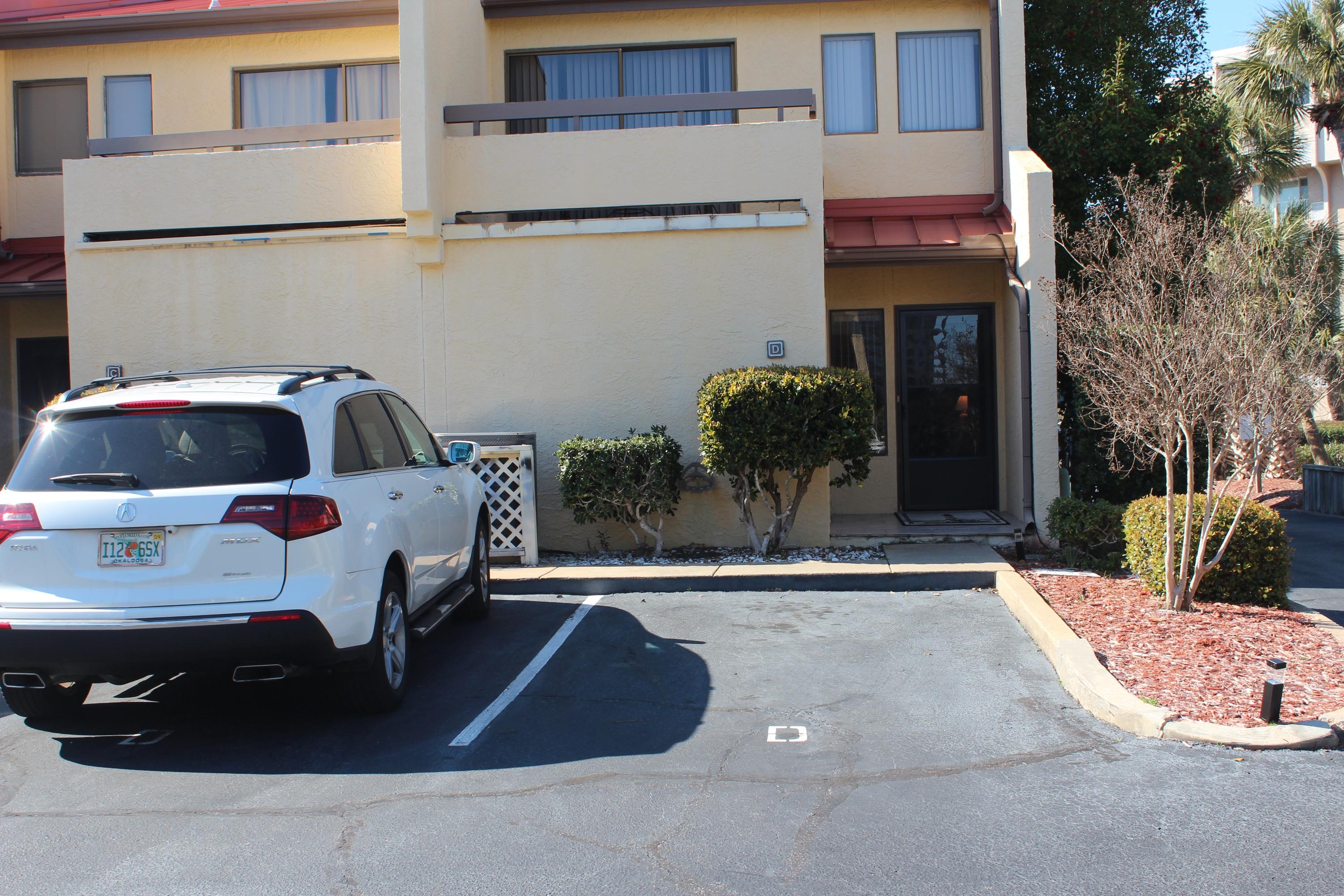 POINTE SOUTH T/H - Residential