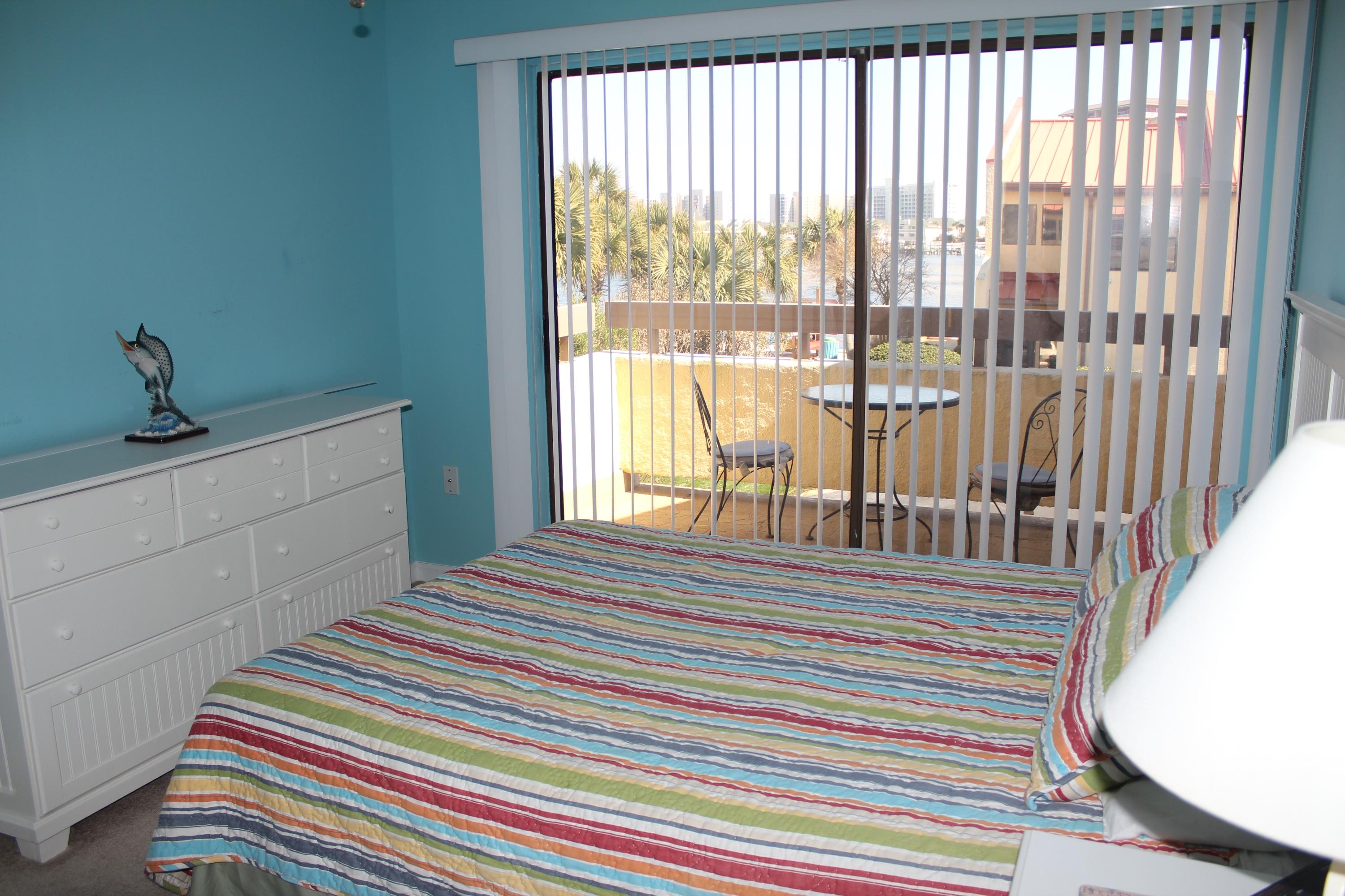 POINTE SOUTH T/H - Residential