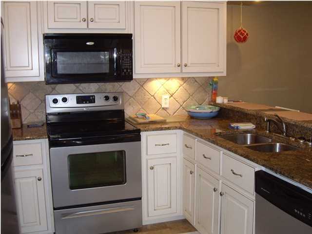 POINTE SOUTH T/H - Residential