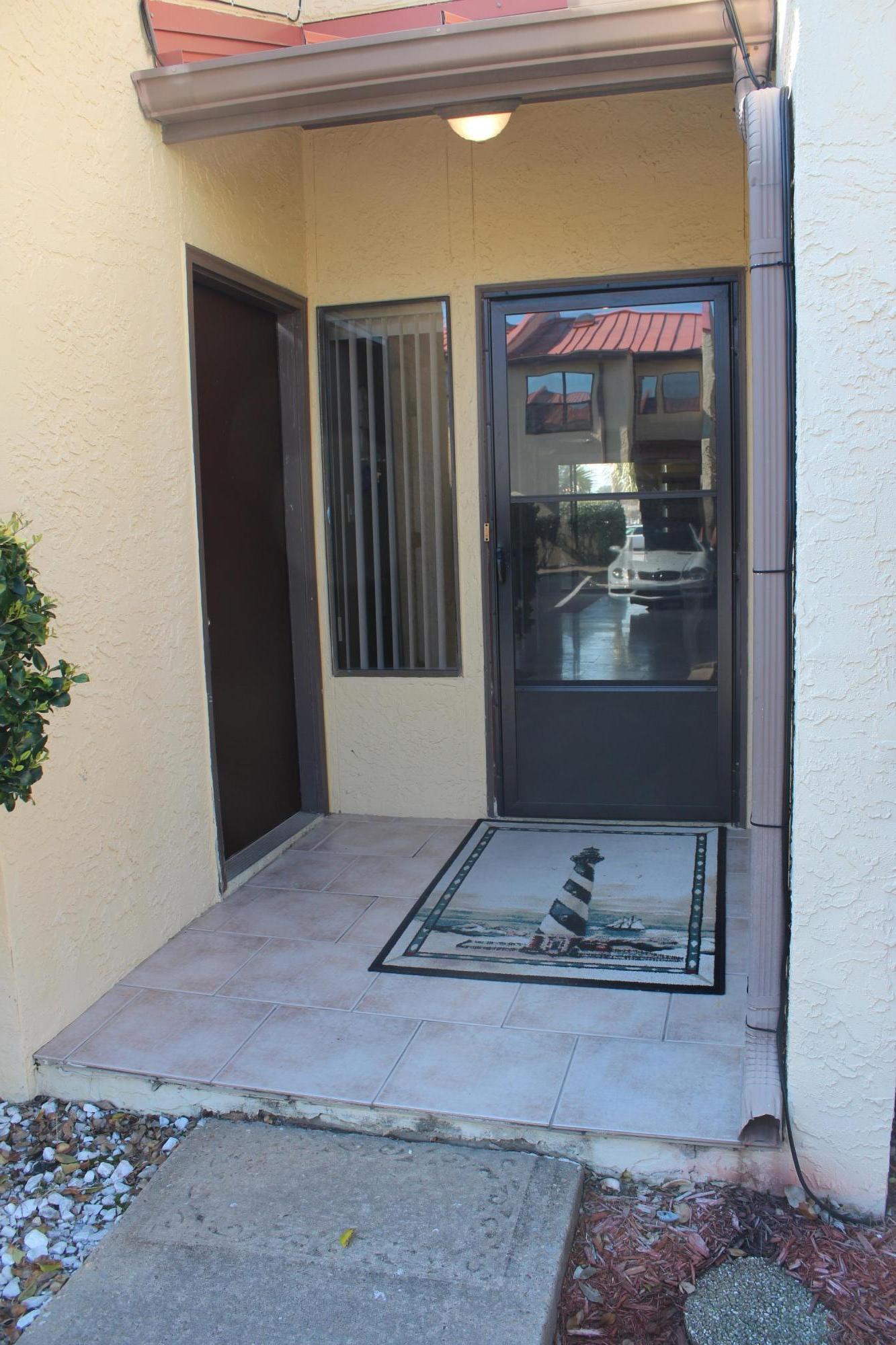 POINTE SOUTH T/H - Residential