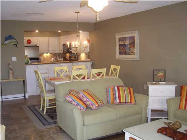 POINTE SOUTH T/H - Residential