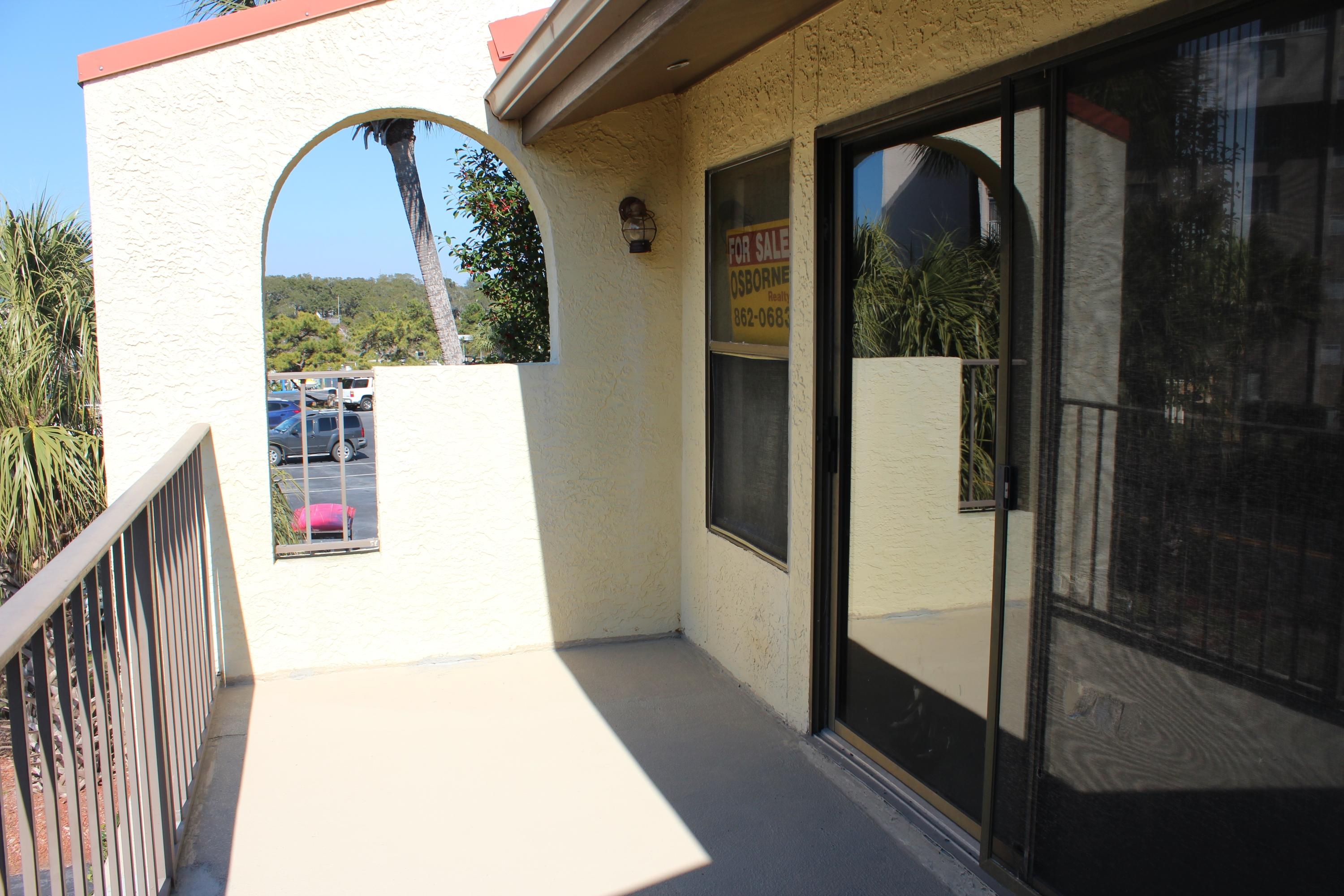 POINTE SOUTH T/H - Residential