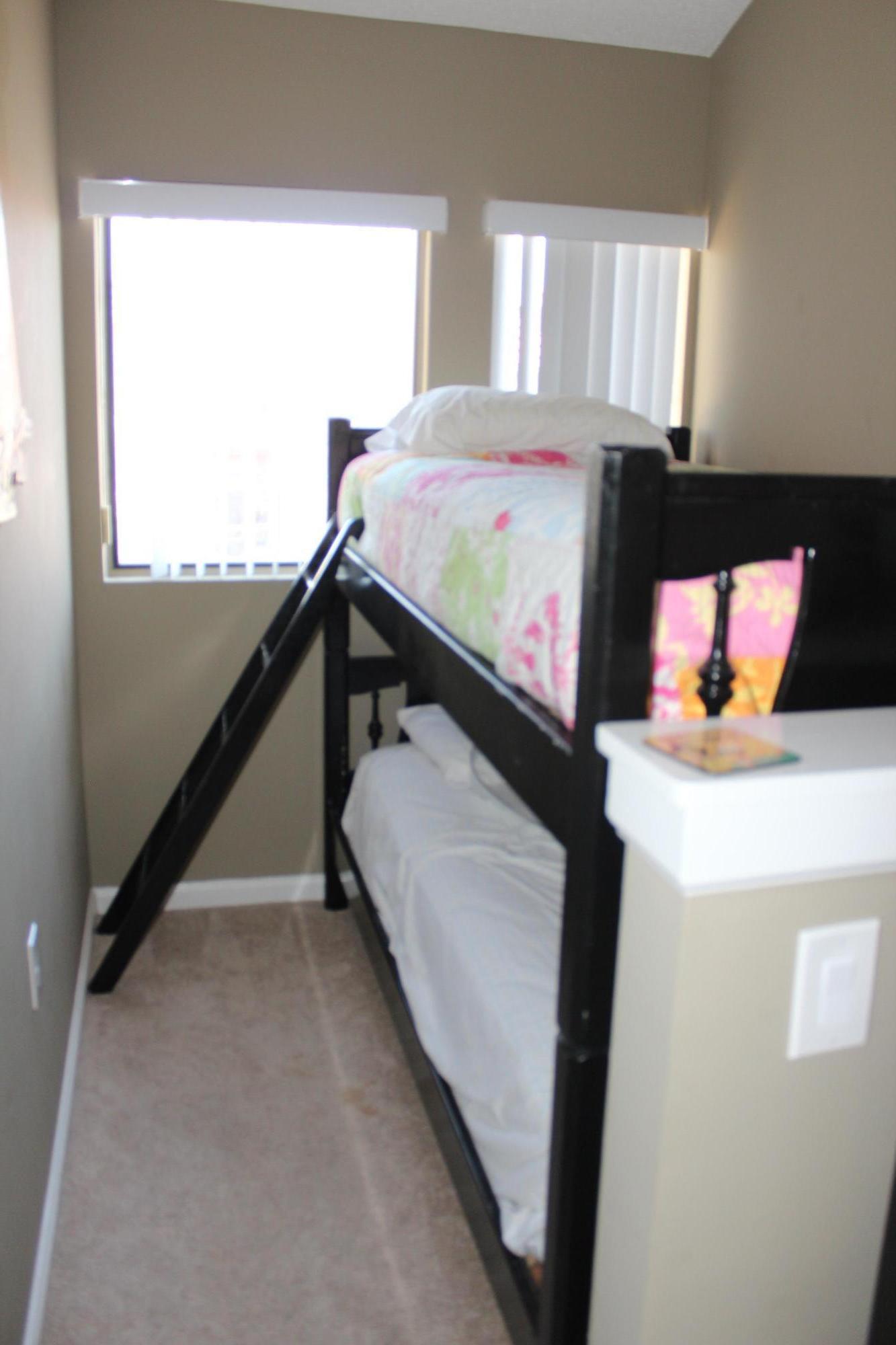 POINTE SOUTH T/H - Residential