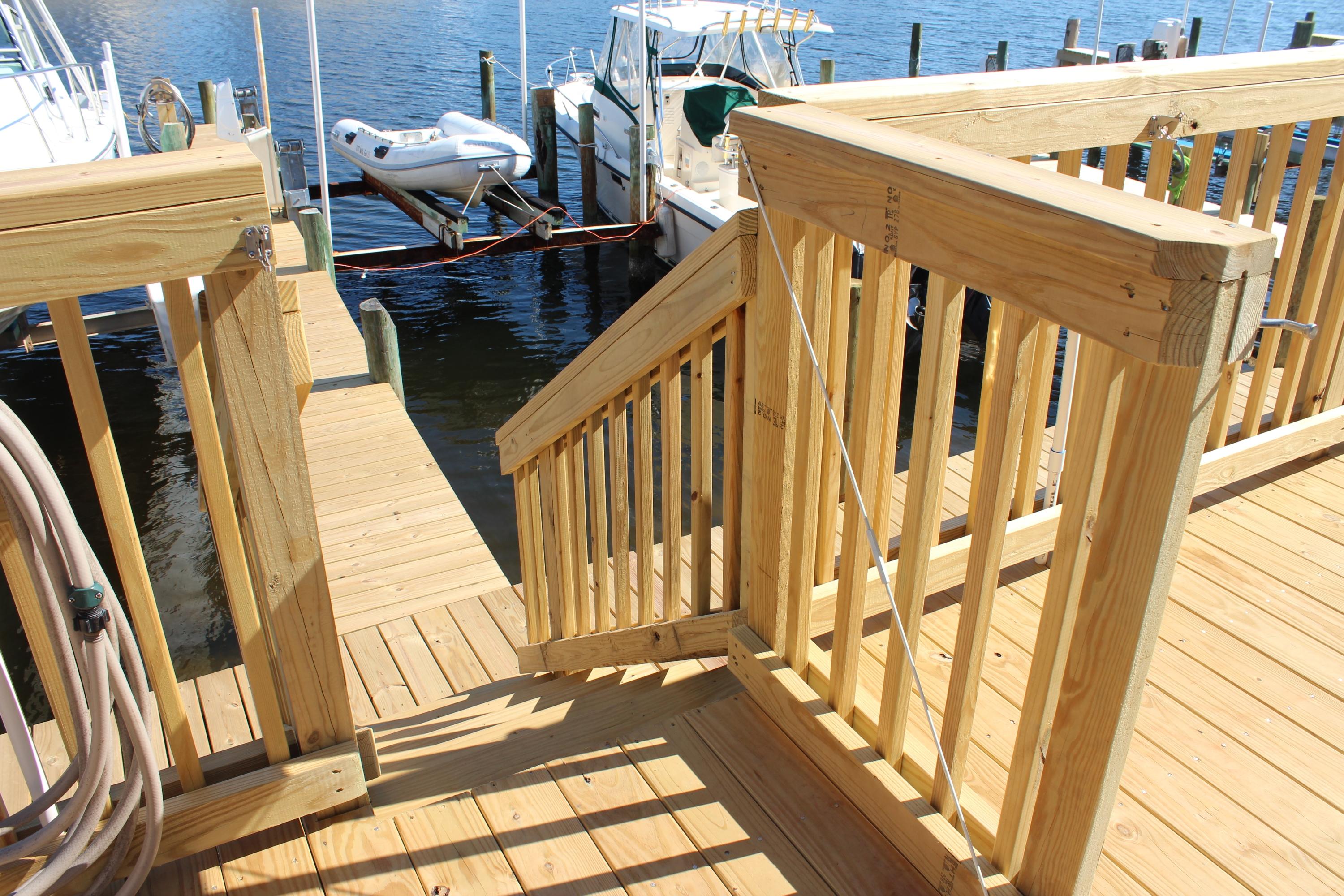 POINTE SOUTH T/H - Residential