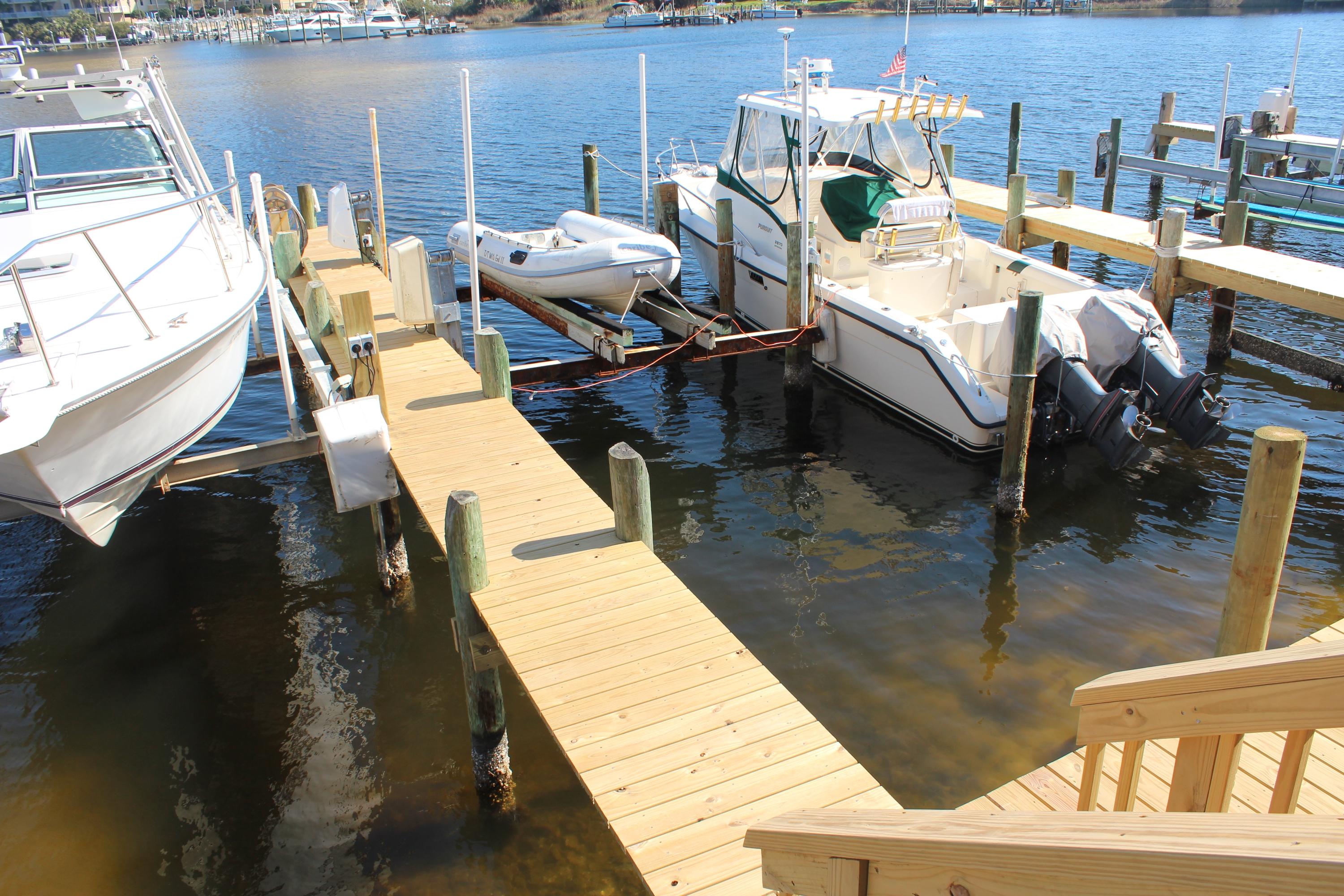 POINTE SOUTH T/H - Residential