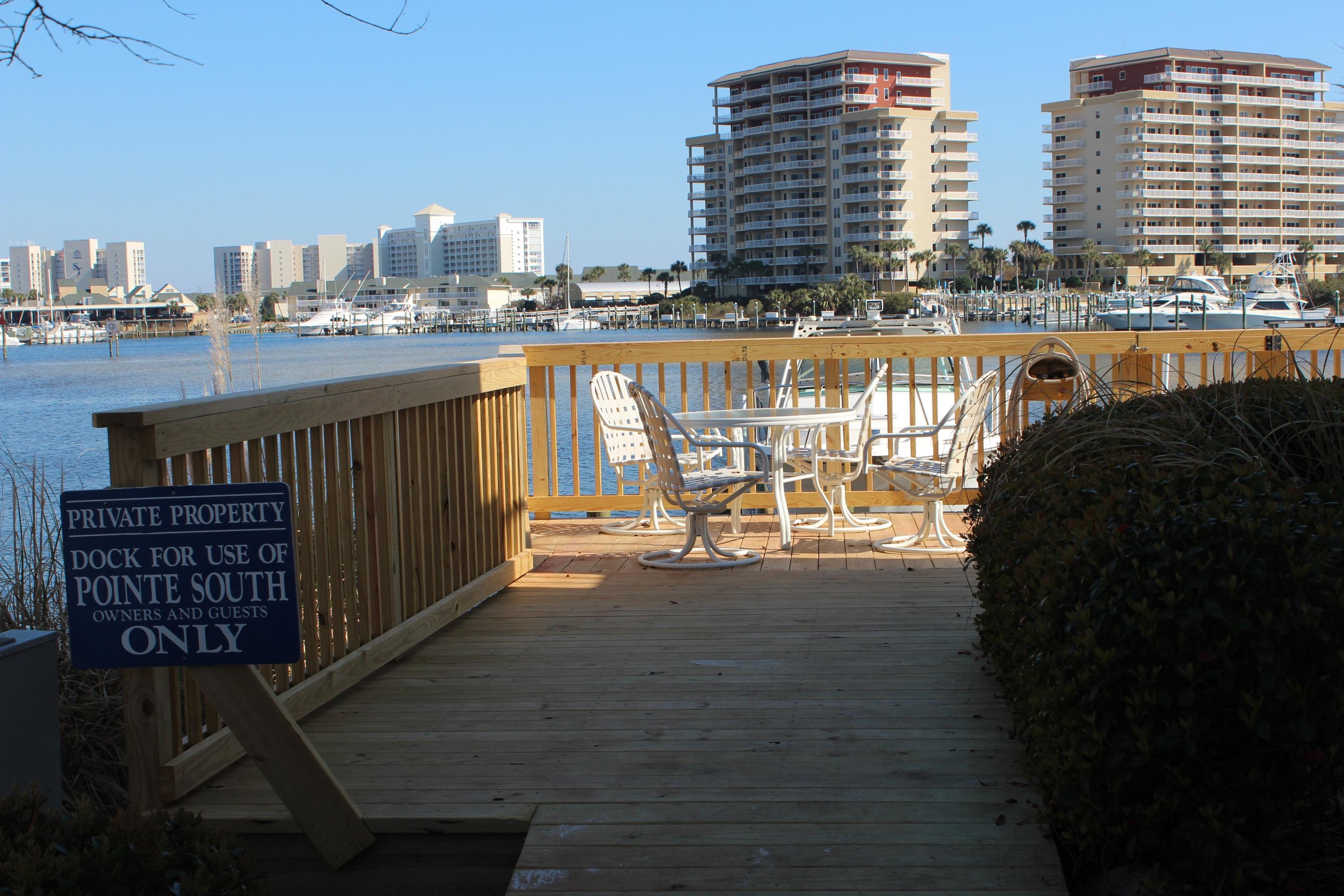 POINTE SOUTH T/H - Residential