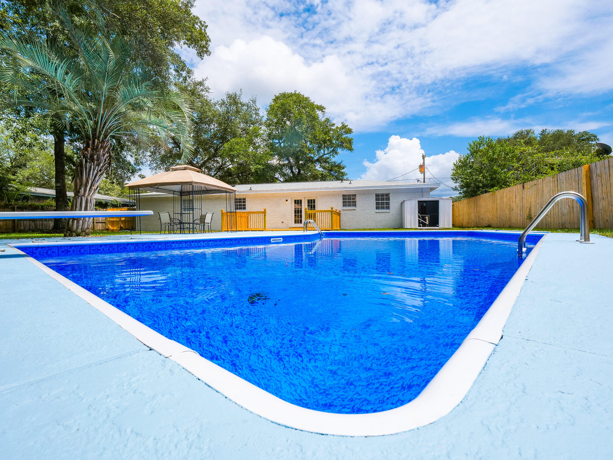 Come check out this renovated POOL home in the heart of Niceville. Beautiful new kitchen, bathrooms, floors, and more! Open floor plan with plenty of living and dining space and an amazing backyard to relax in next to the pool. Roof is from 2019 and the HVAC is brand new in 2022.