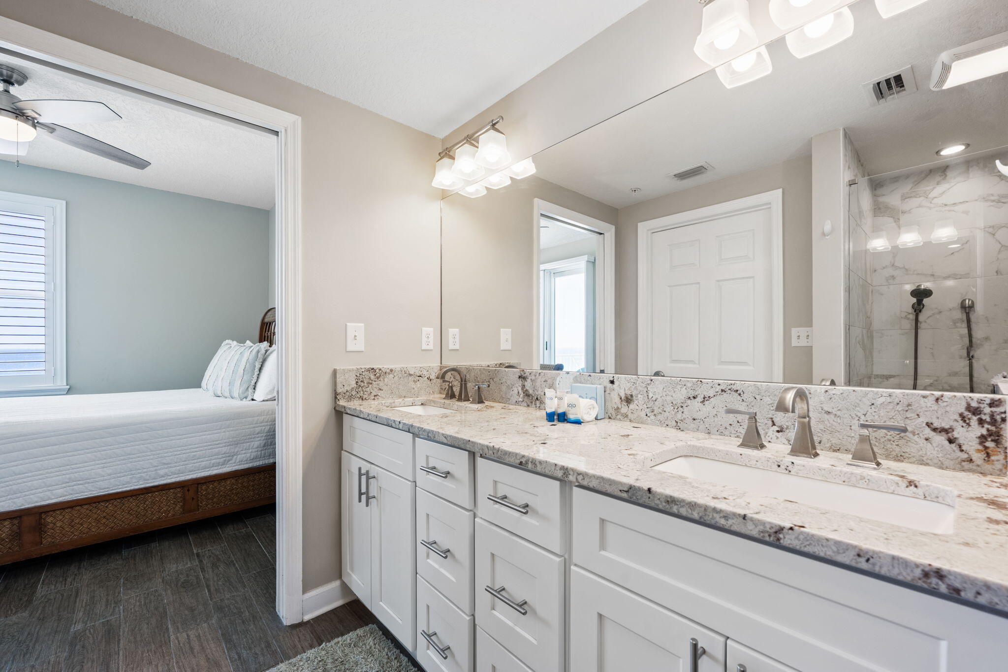 INN AT CRYSTAL BEACH (SUMMERCHASE CONDO) - Residential