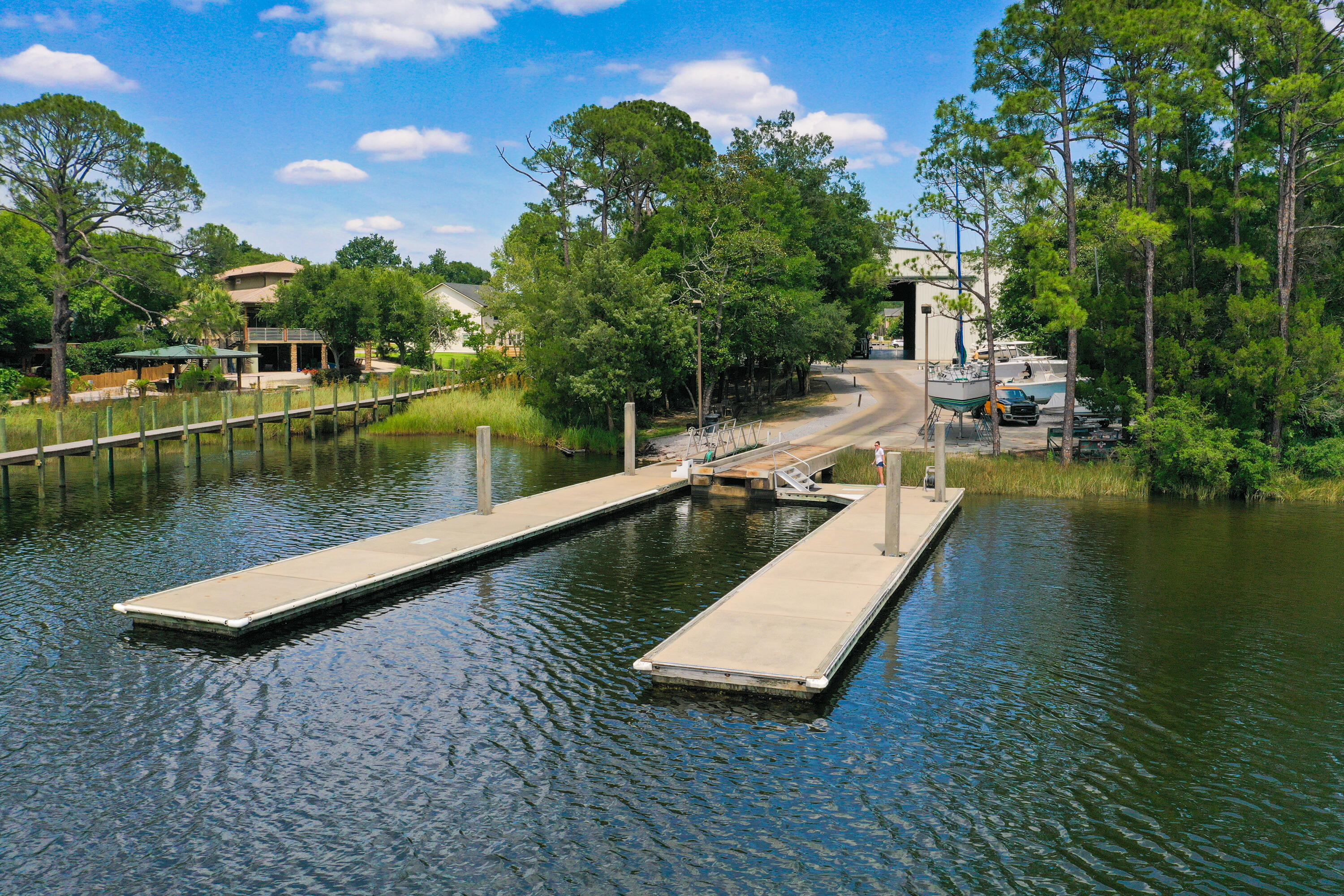 MARINA LANDING - Residential