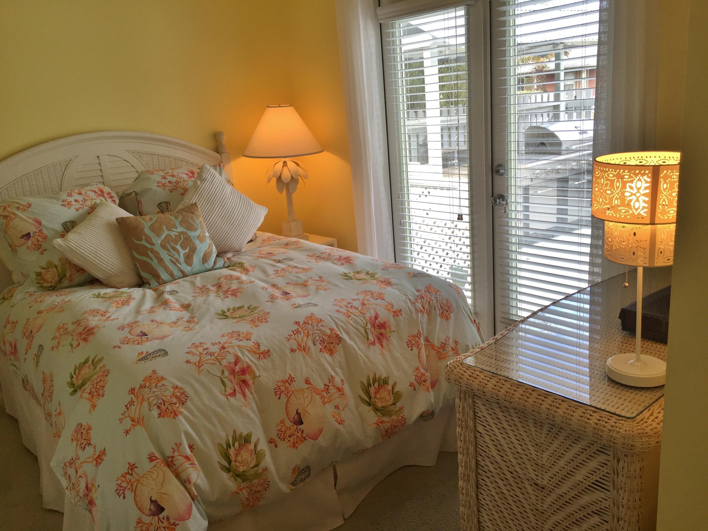 CRYSTAL BEACH COTTAGES - Residential