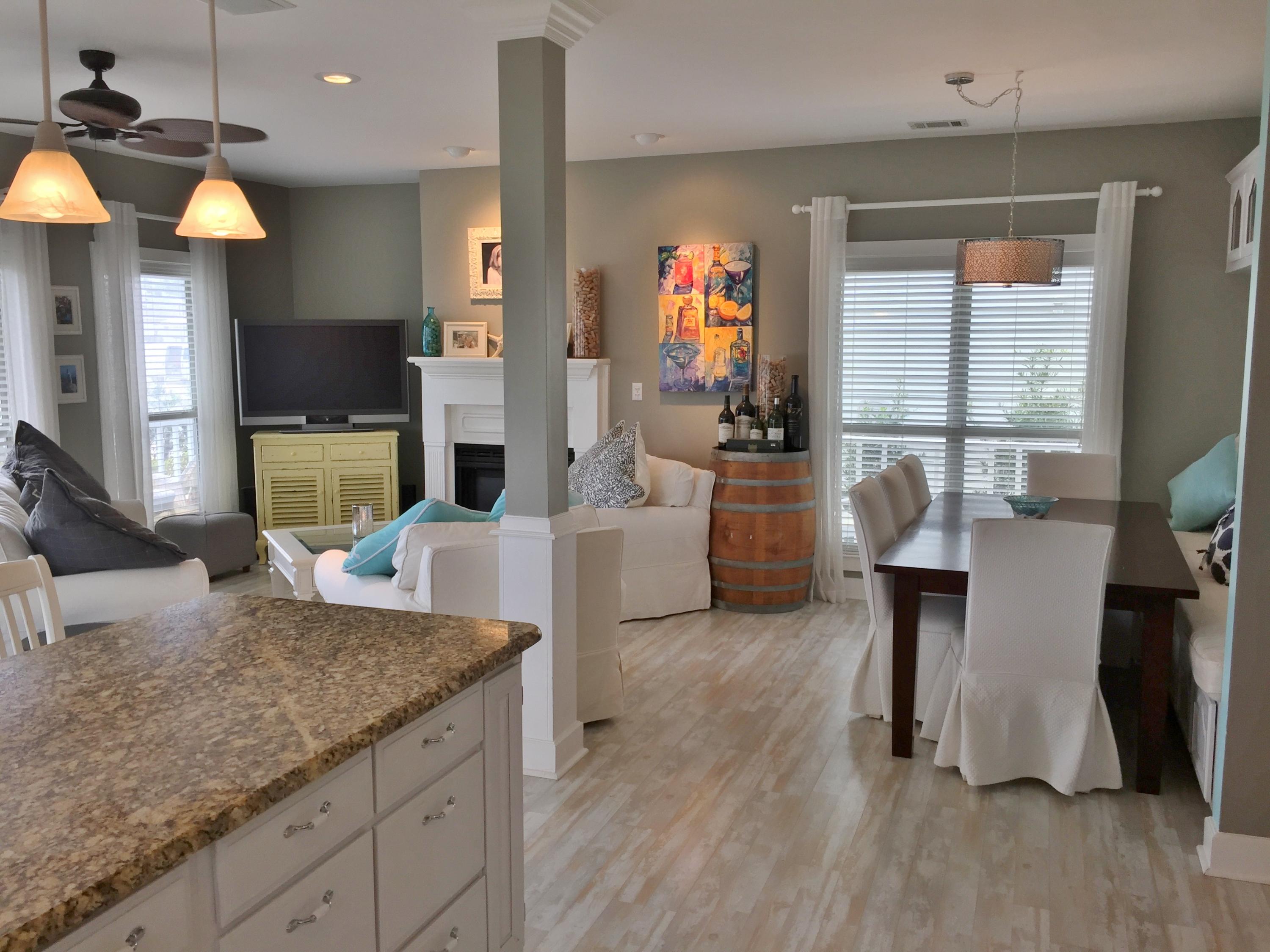 CRYSTAL BEACH COTTAGES - Residential