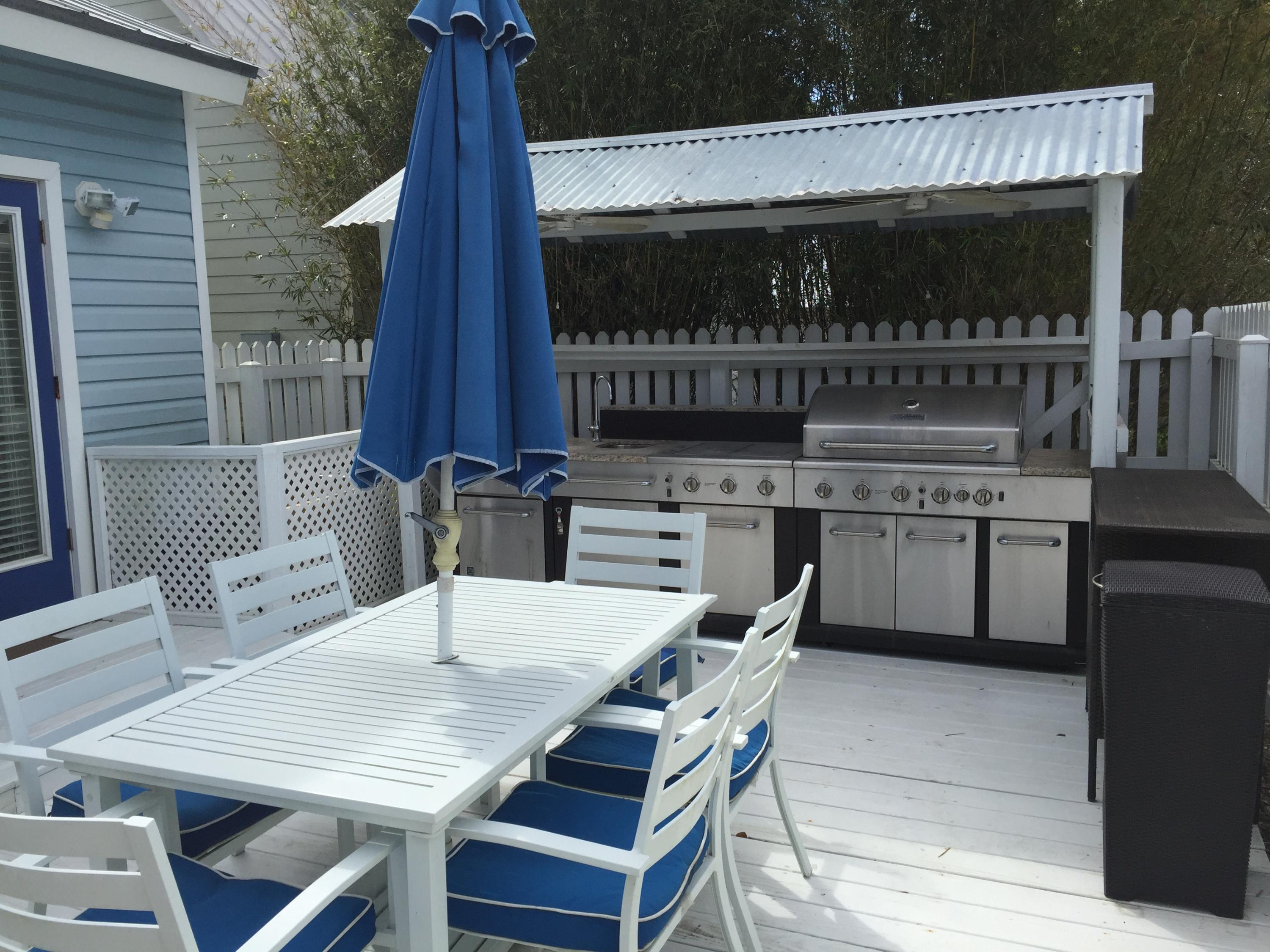 CRYSTAL BEACH COTTAGES - Residential