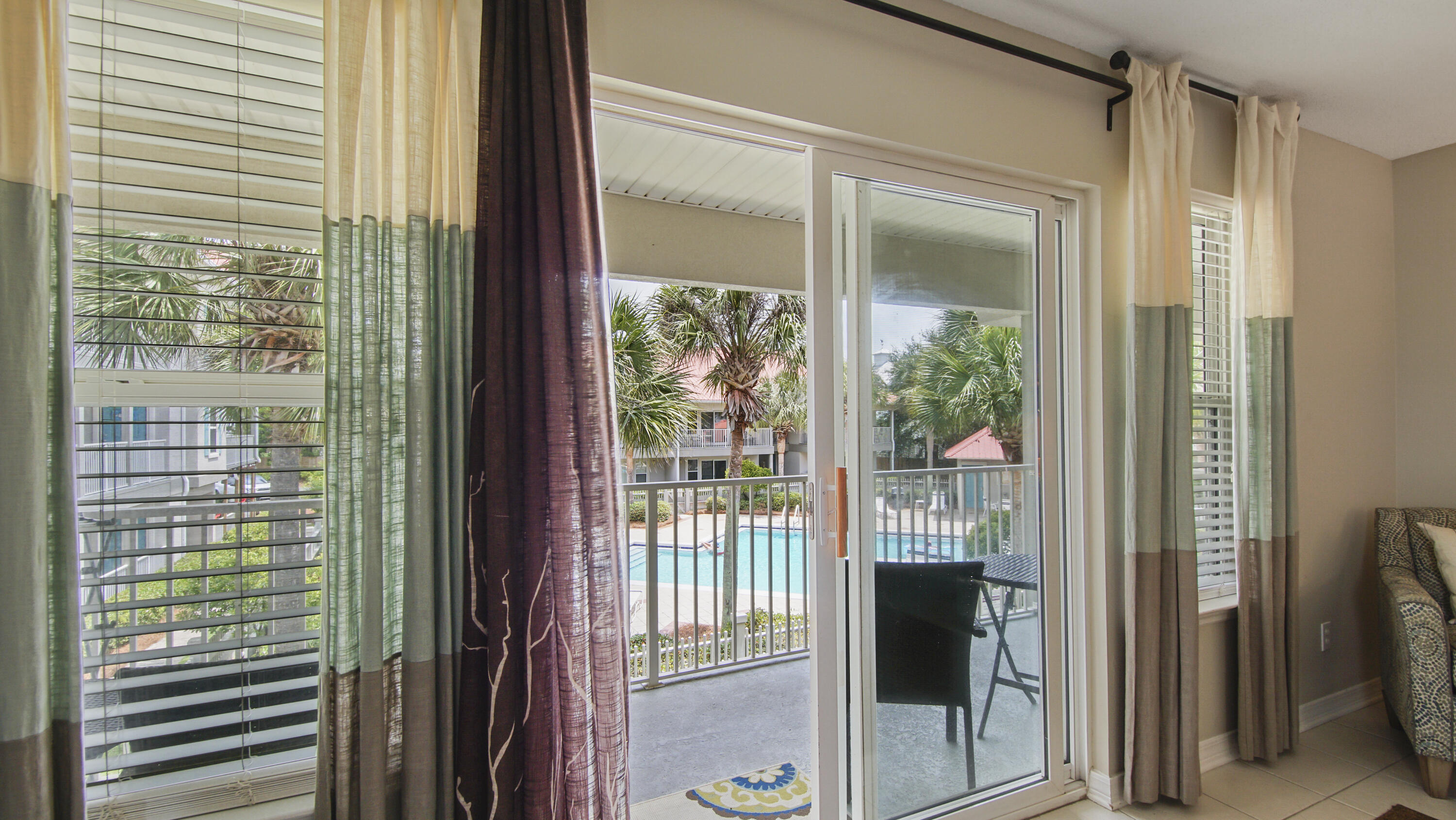 ROLLIN TIDE VILLAS - Residential