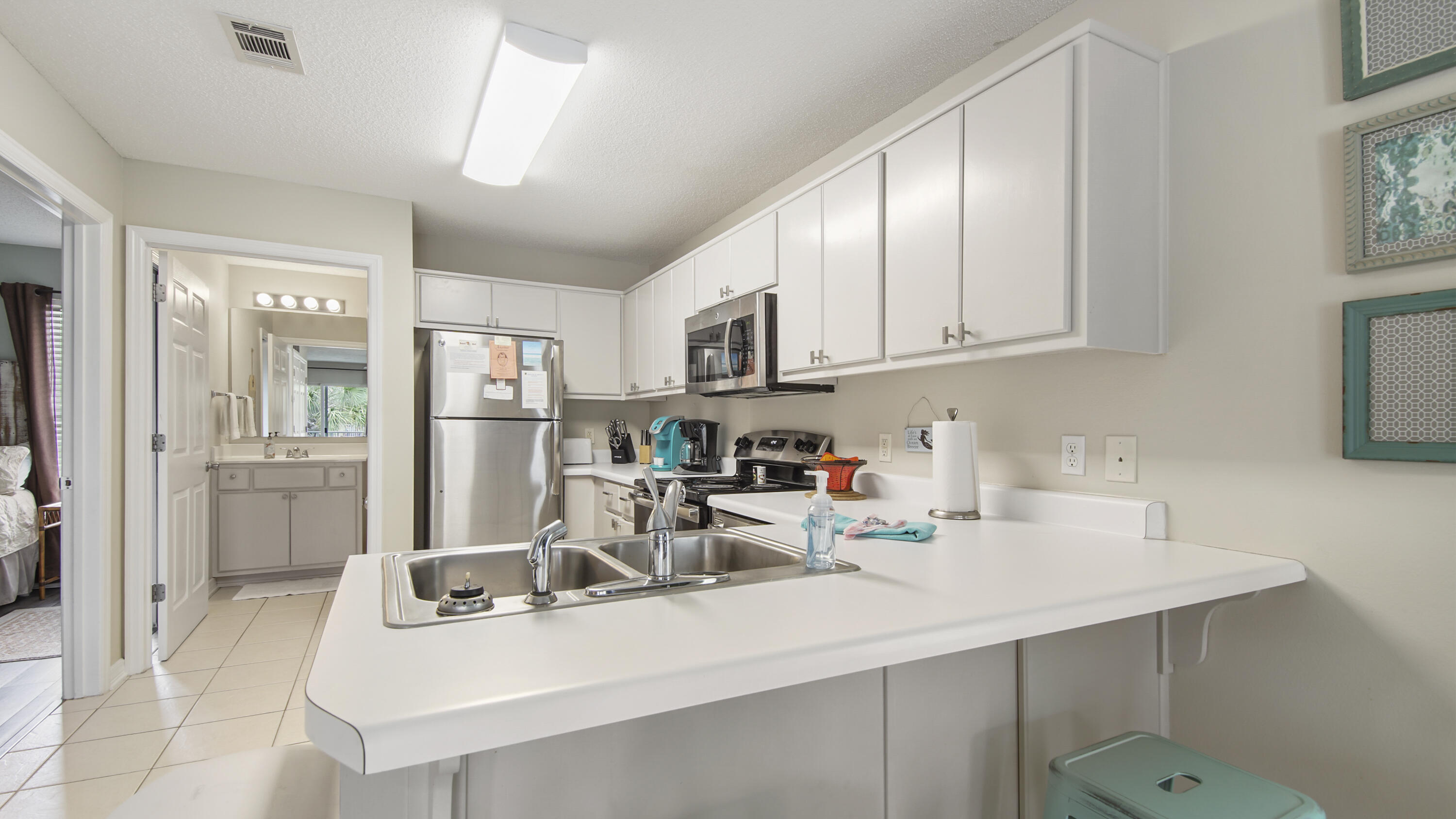 ROLLIN TIDE VILLAS - Residential