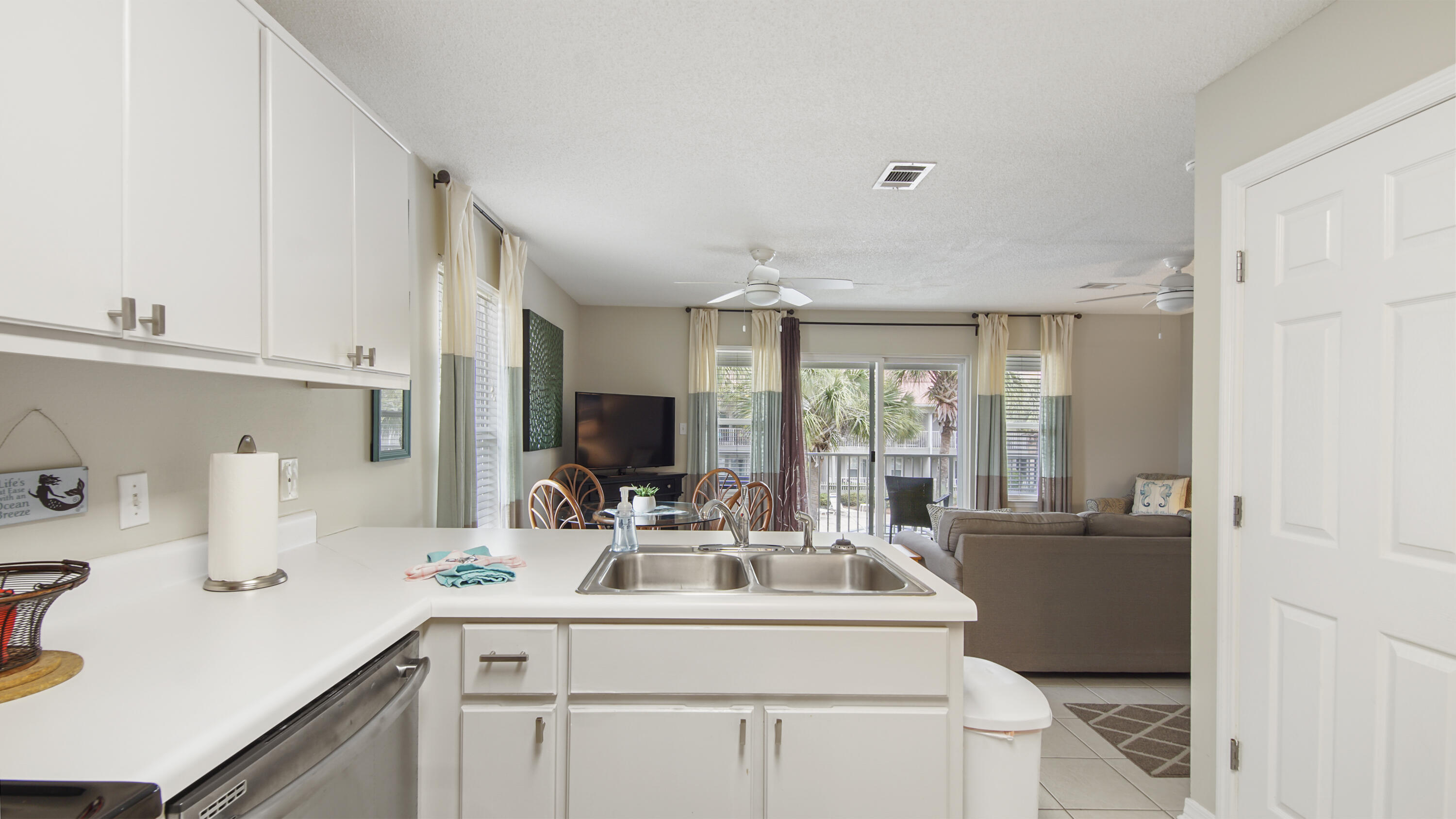 ROLLIN TIDE VILLAS - Residential