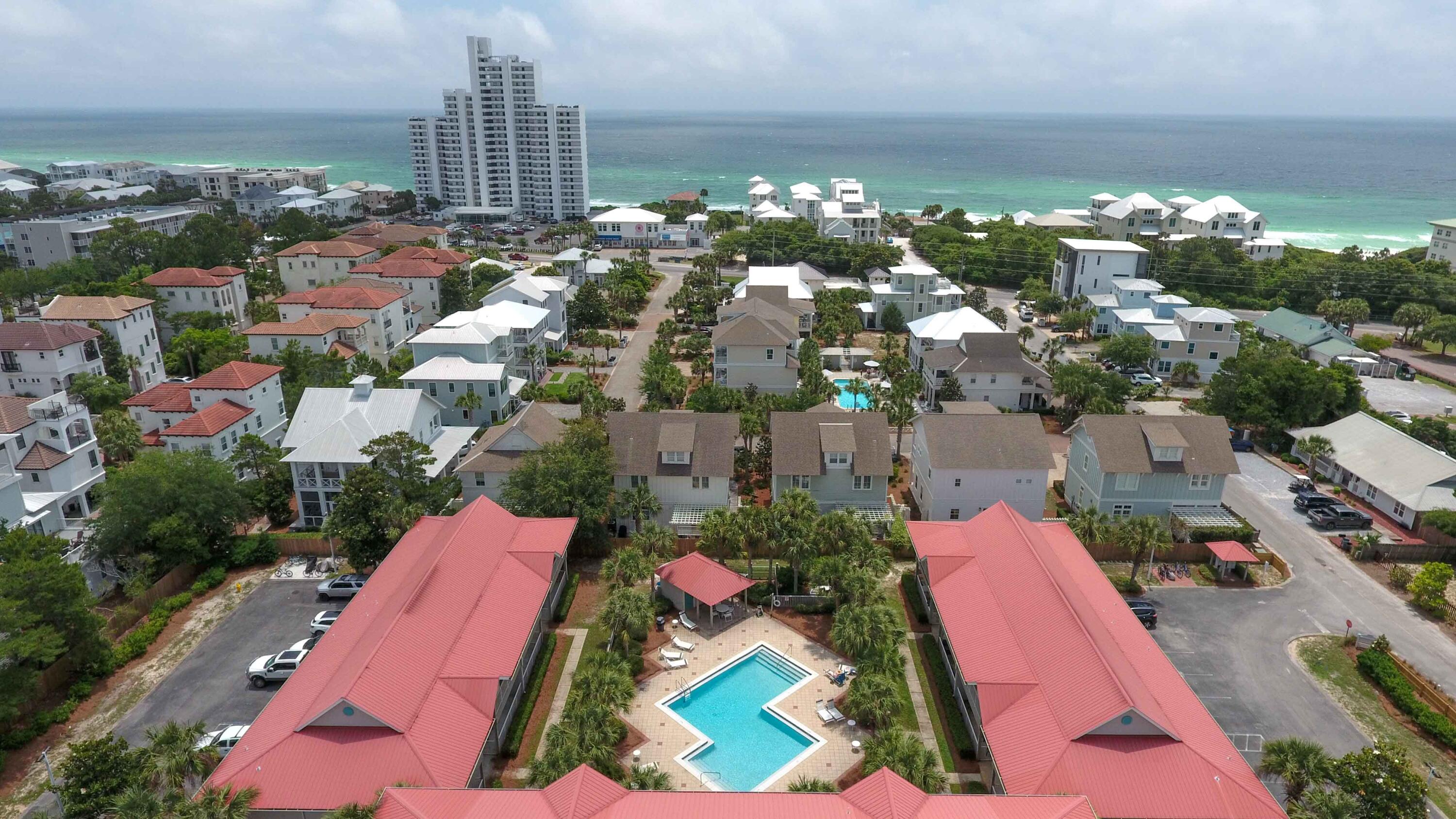 ROLLIN TIDE VILLAS - Residential